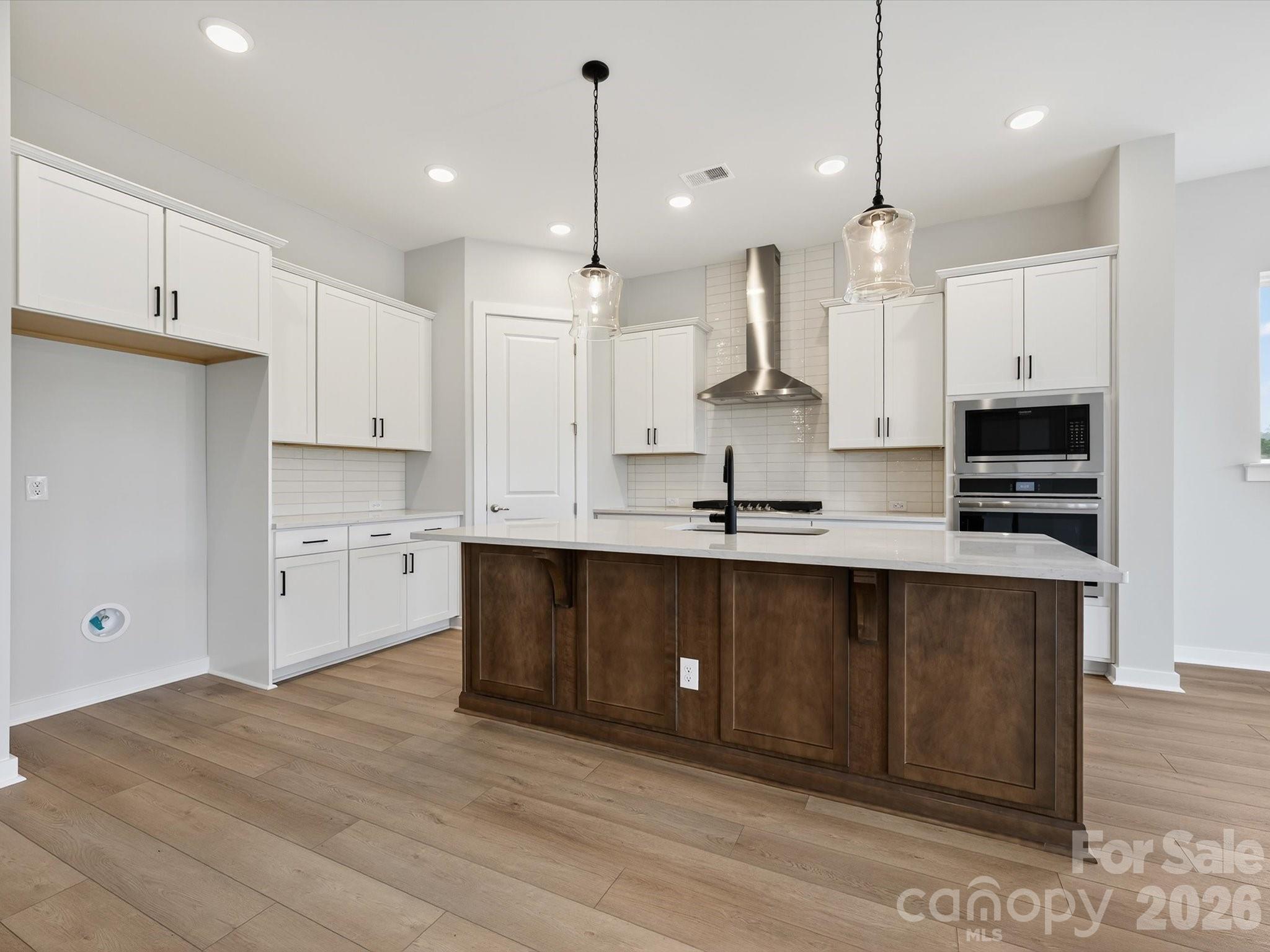 333 Portree Street Property Photo 21