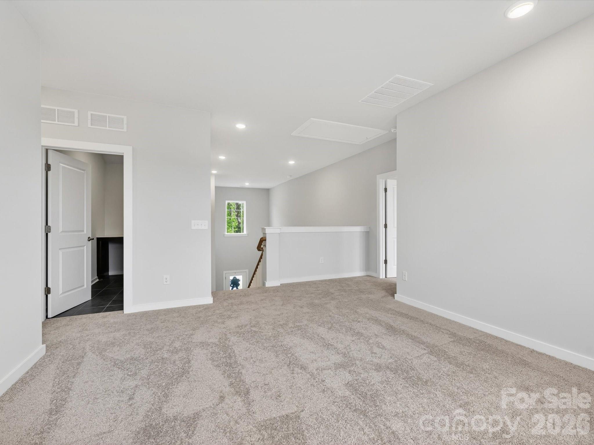 333 Portree Street Property Photo 22