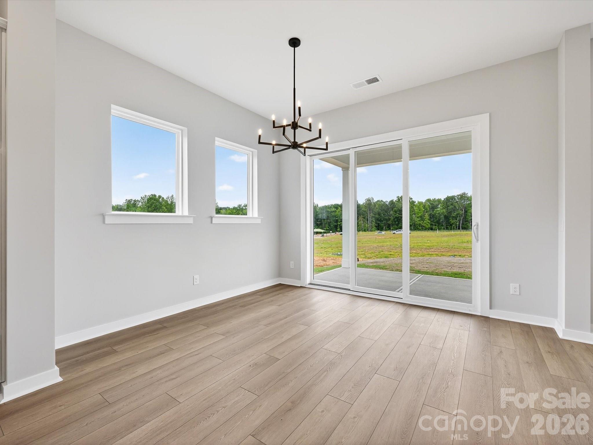 333 Portree Street Property Photo 25