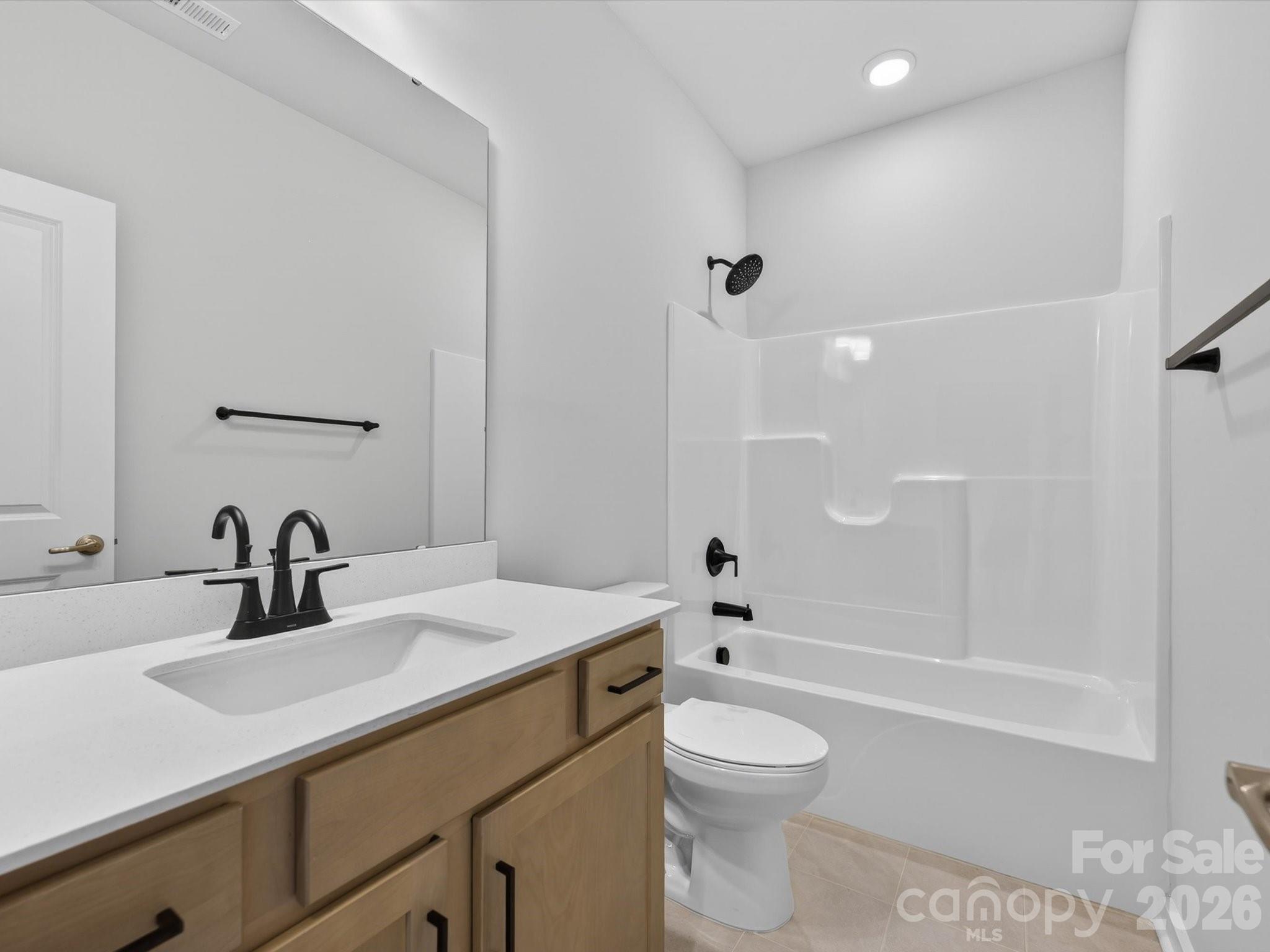 333 Portree Street Property Photo 29