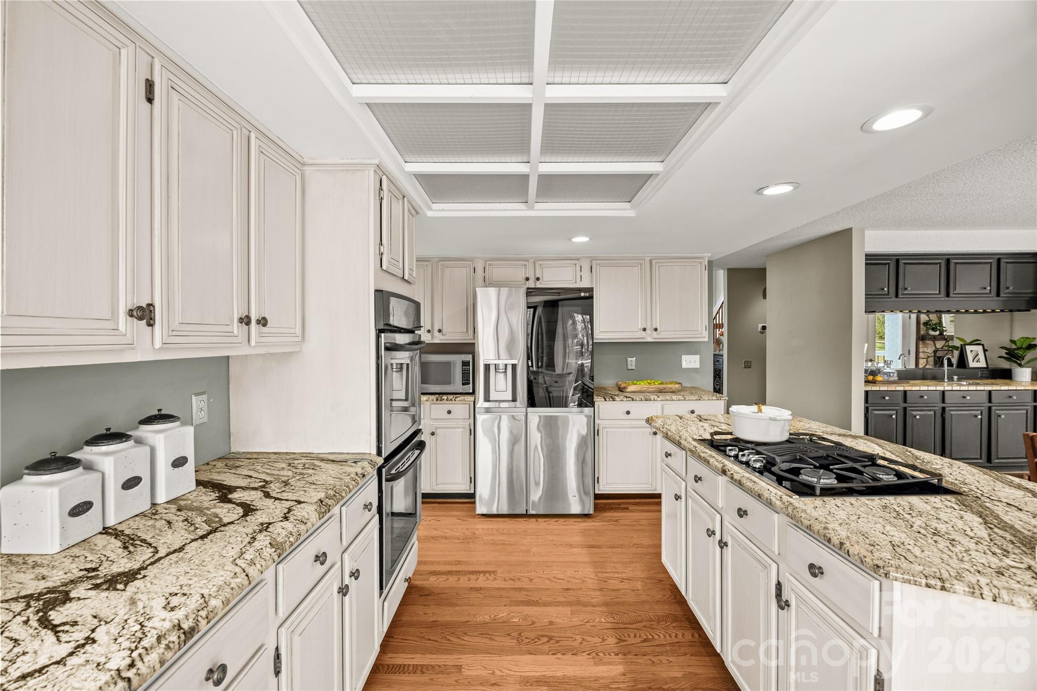 9562 Hunting Court Property Photo 14