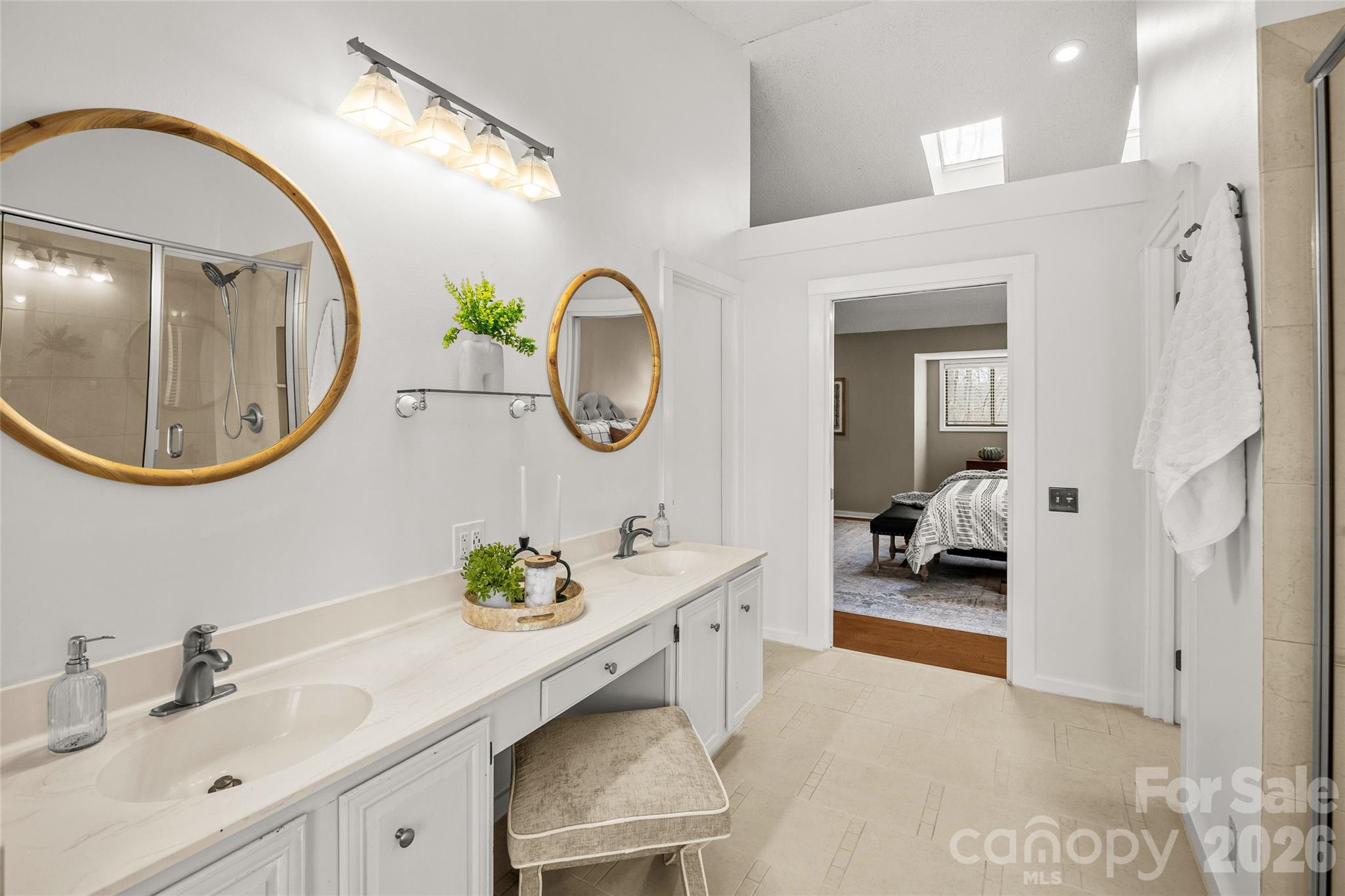 9562 Hunting Court Property Photo 33