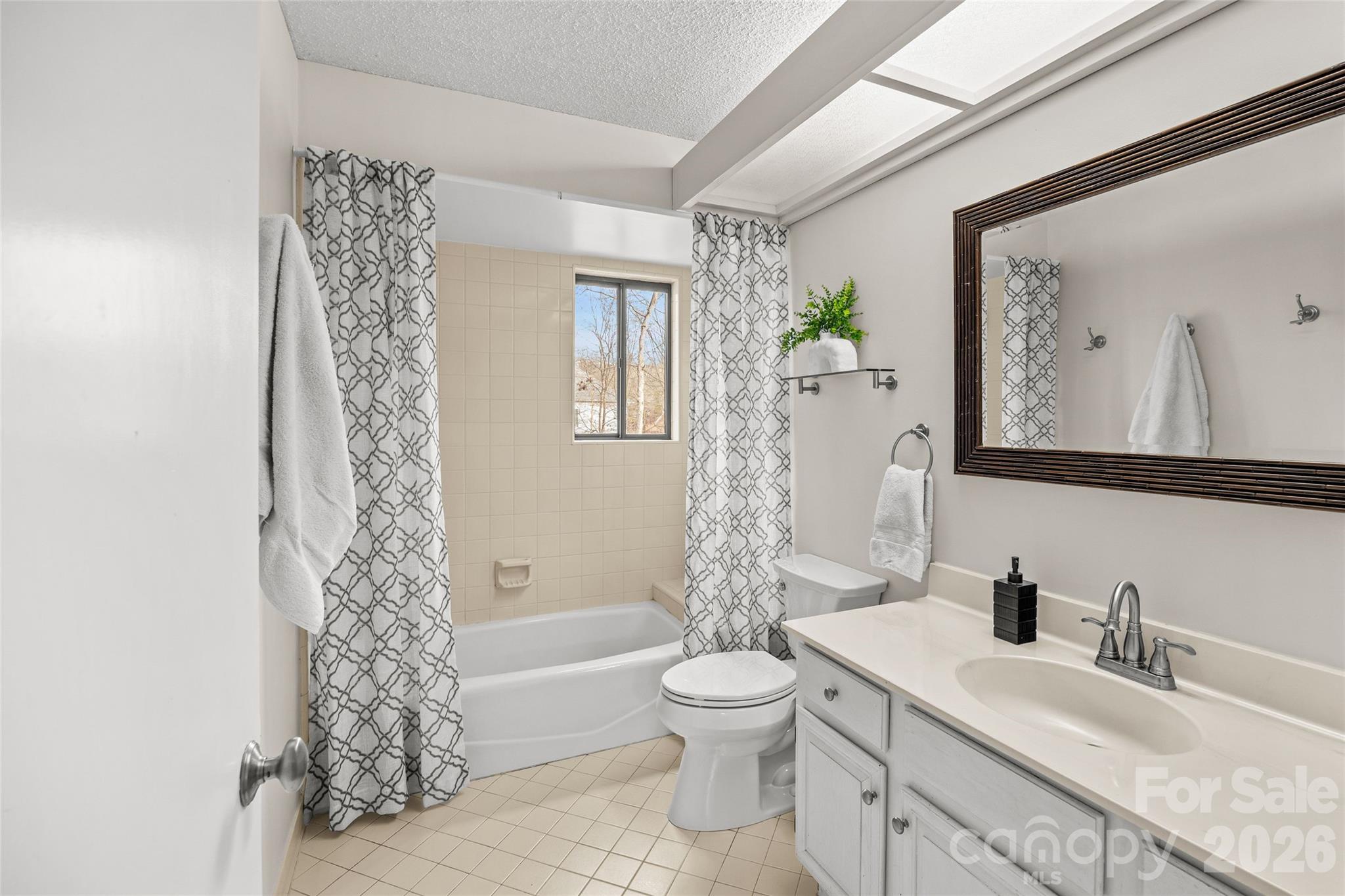 9562 Hunting Court Property Photo 38