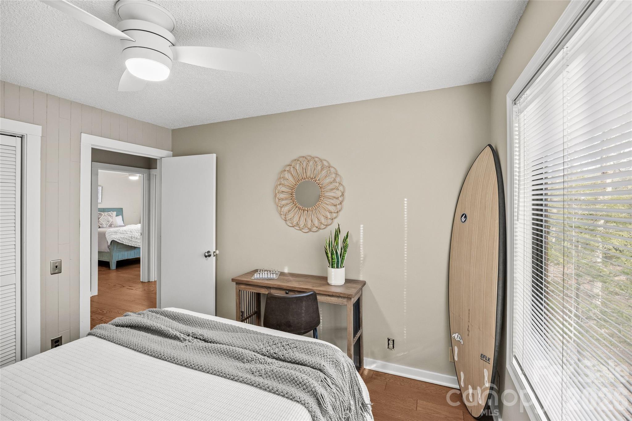 9562 Hunting Court Property Photo 40