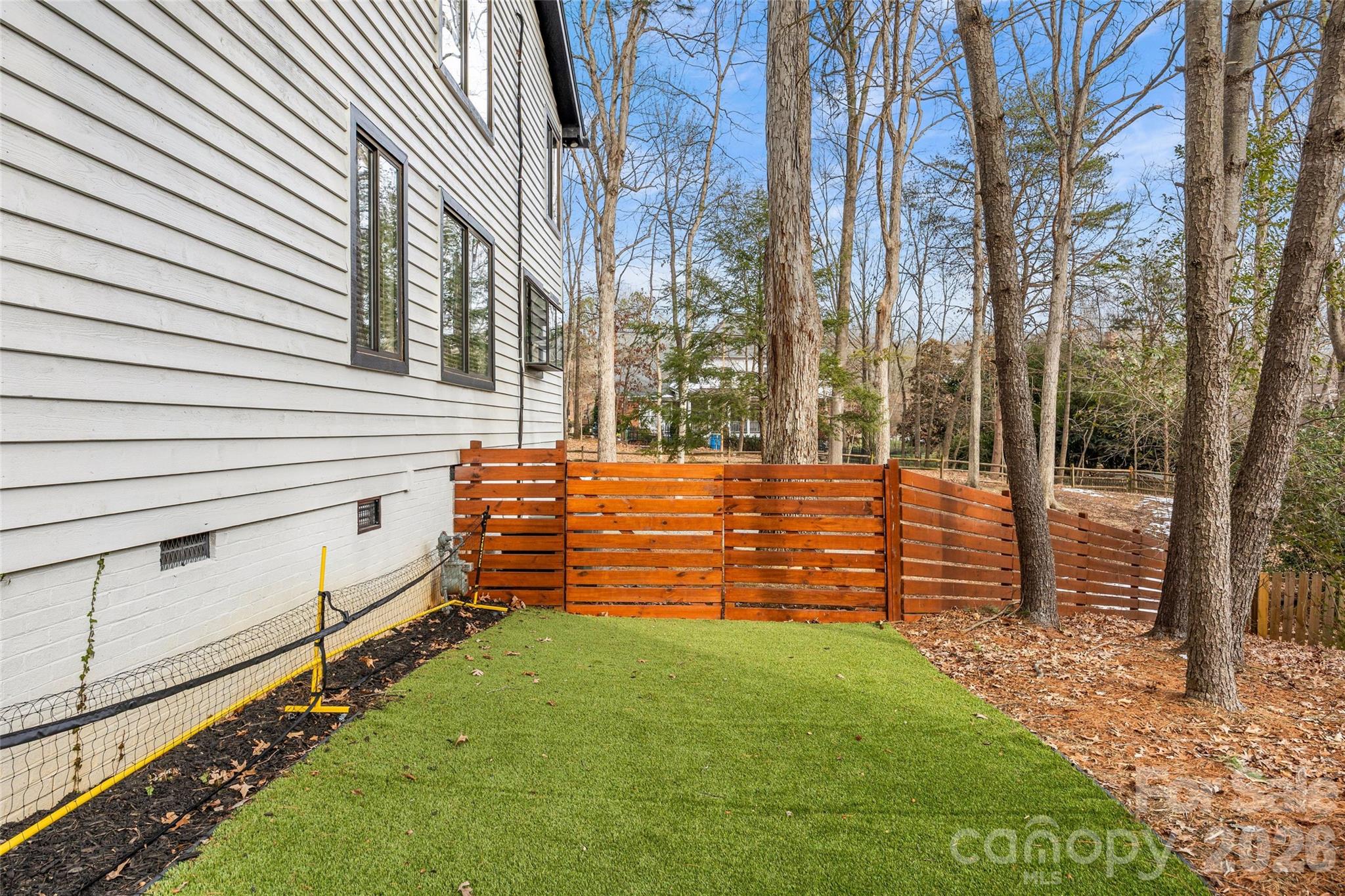 9562 Hunting Court Property Photo 43