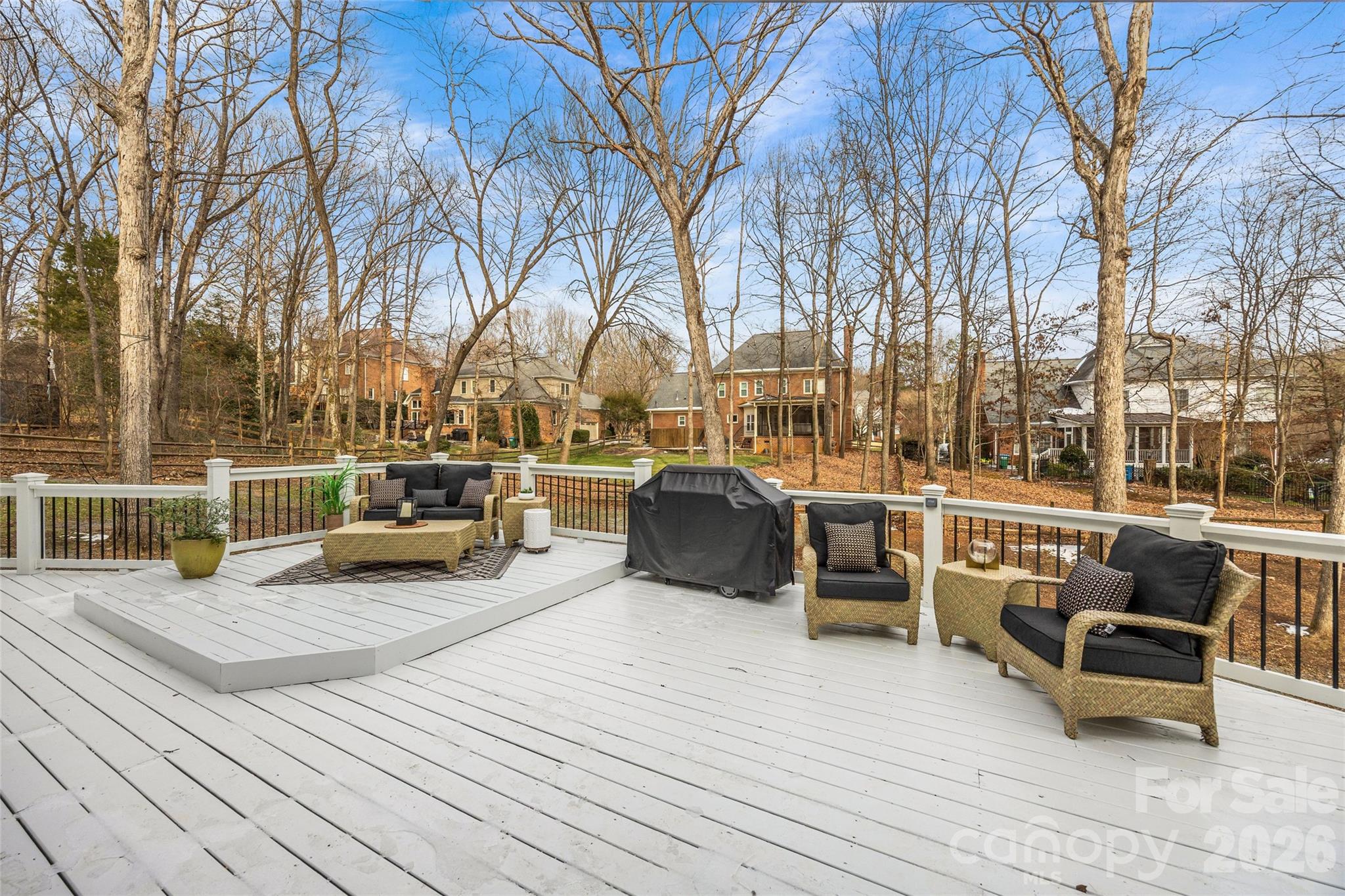 9562 Hunting Court Property Photo 46