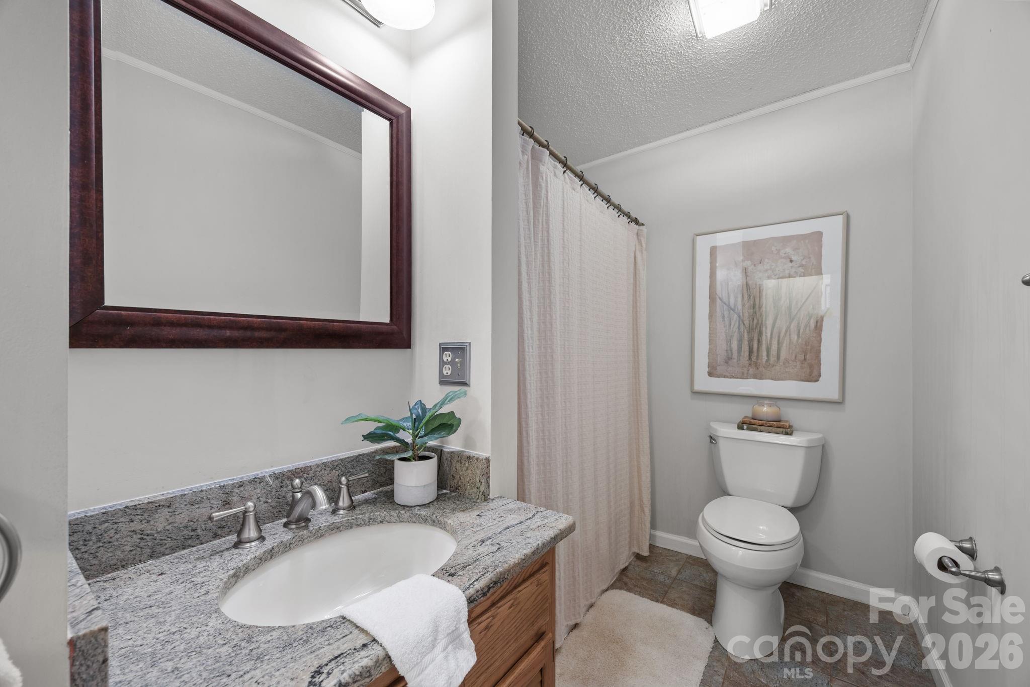 501 Woodfield Drive Property Photo 9