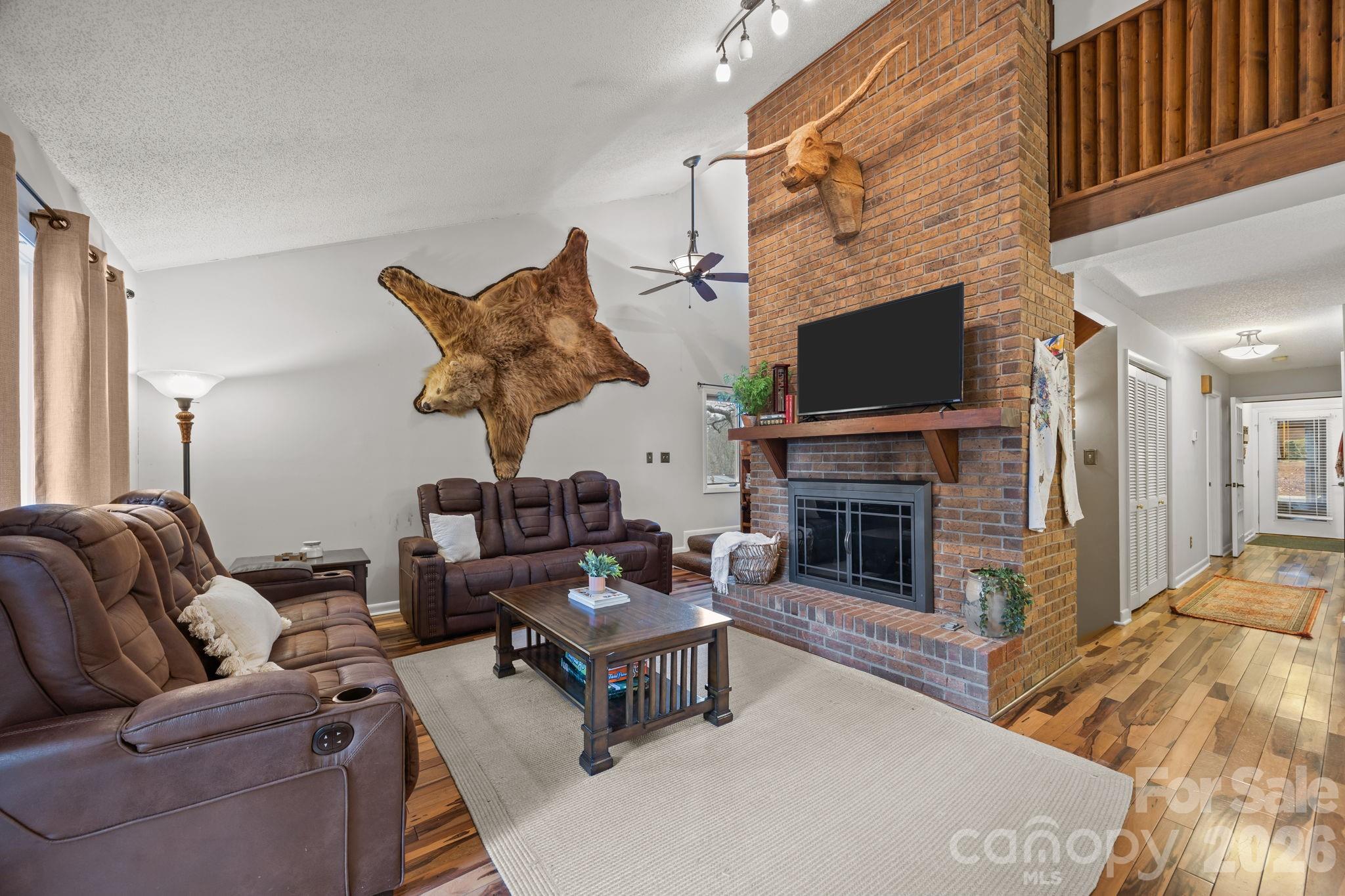501 Woodfield Drive Property Photo 16