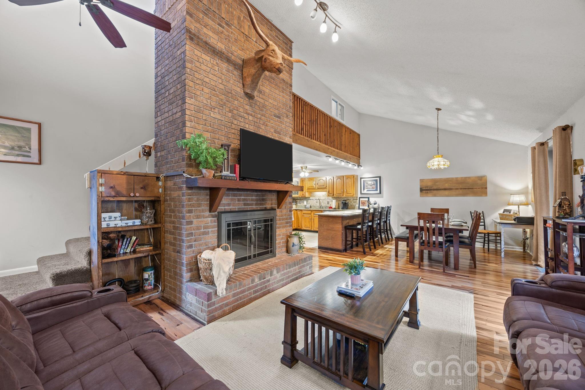 501 Woodfield Drive Property Photo 17