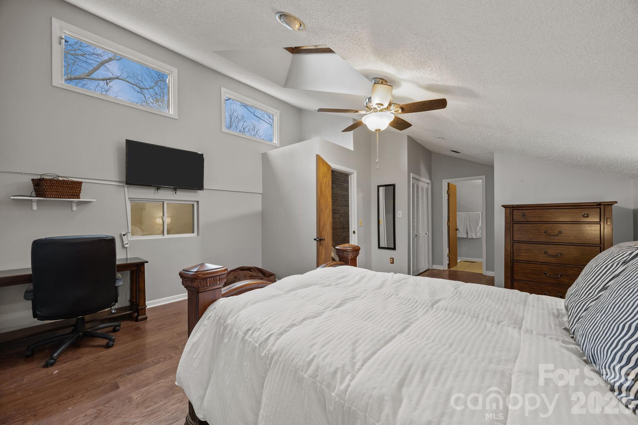 501 Woodfield Drive Property Photo 21