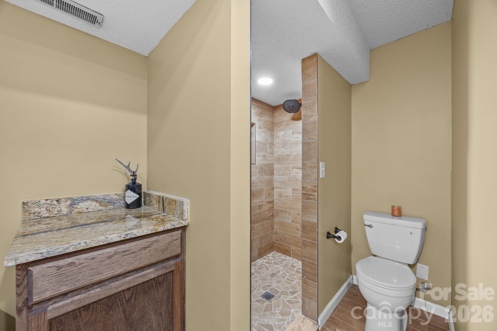 501 Woodfield Drive Property Photo 29