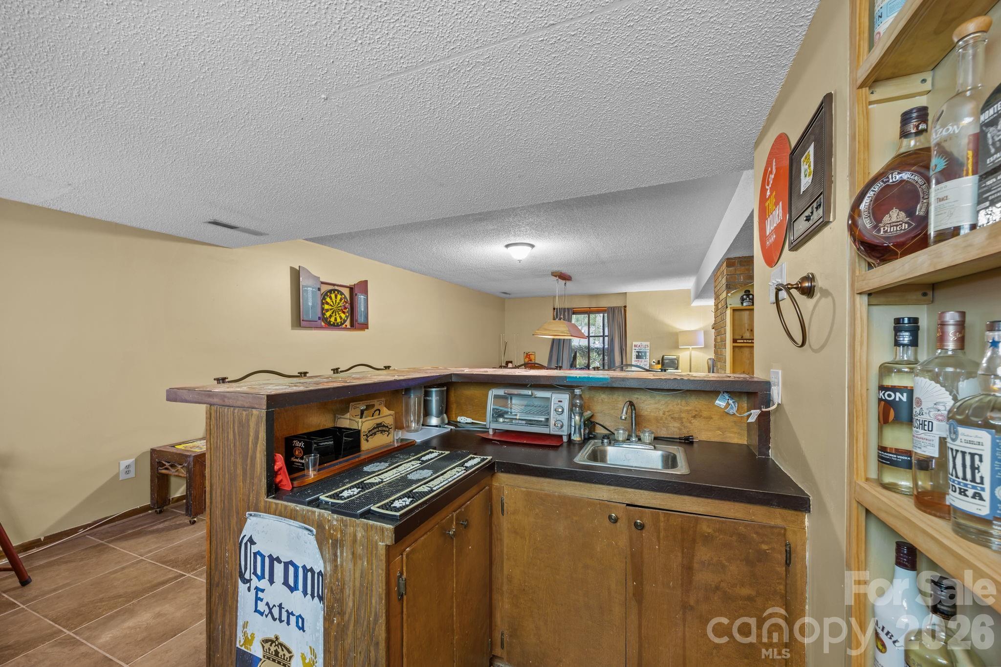501 Woodfield Drive Property Photo 32