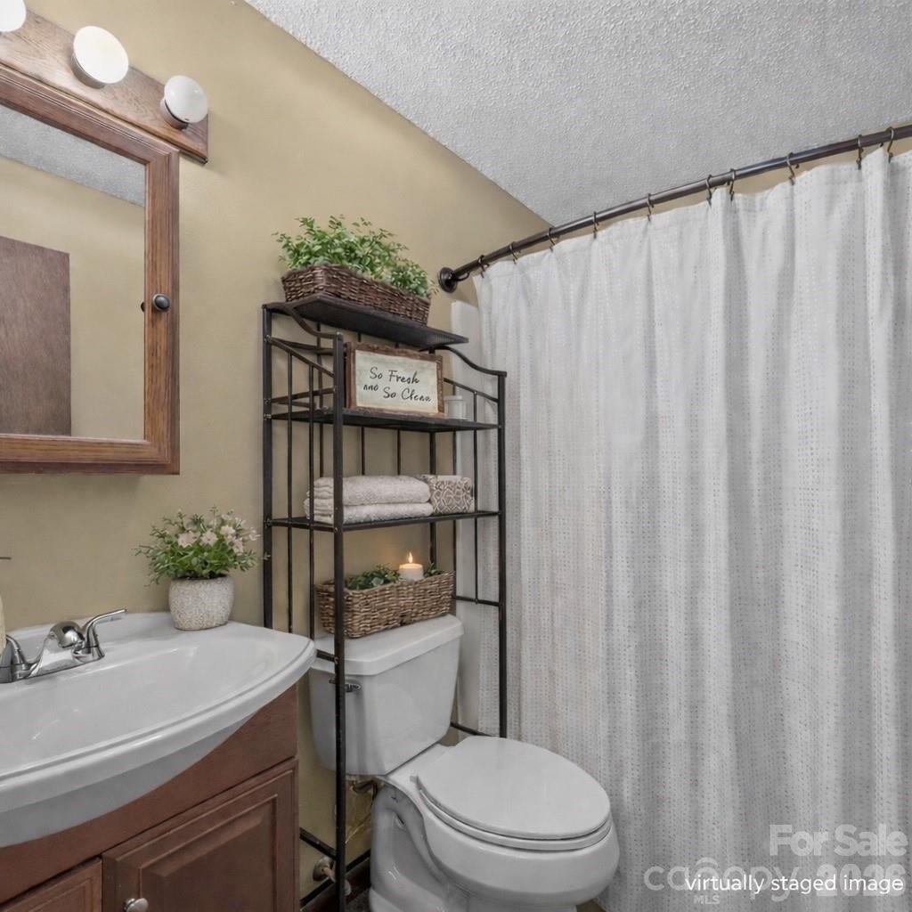 501 Woodfield Drive Property Photo 35