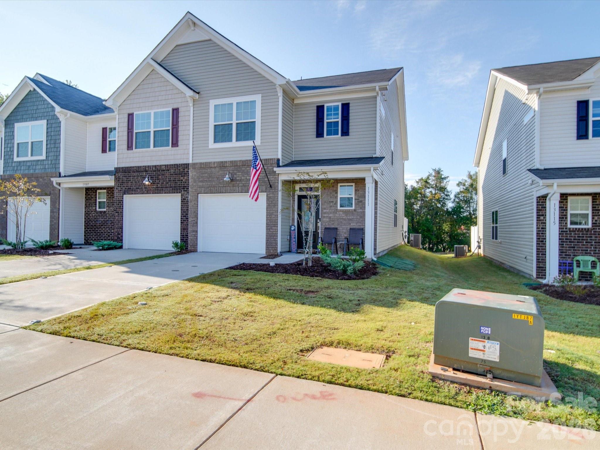 13111 Cottage Crest Lane Property Photo 3