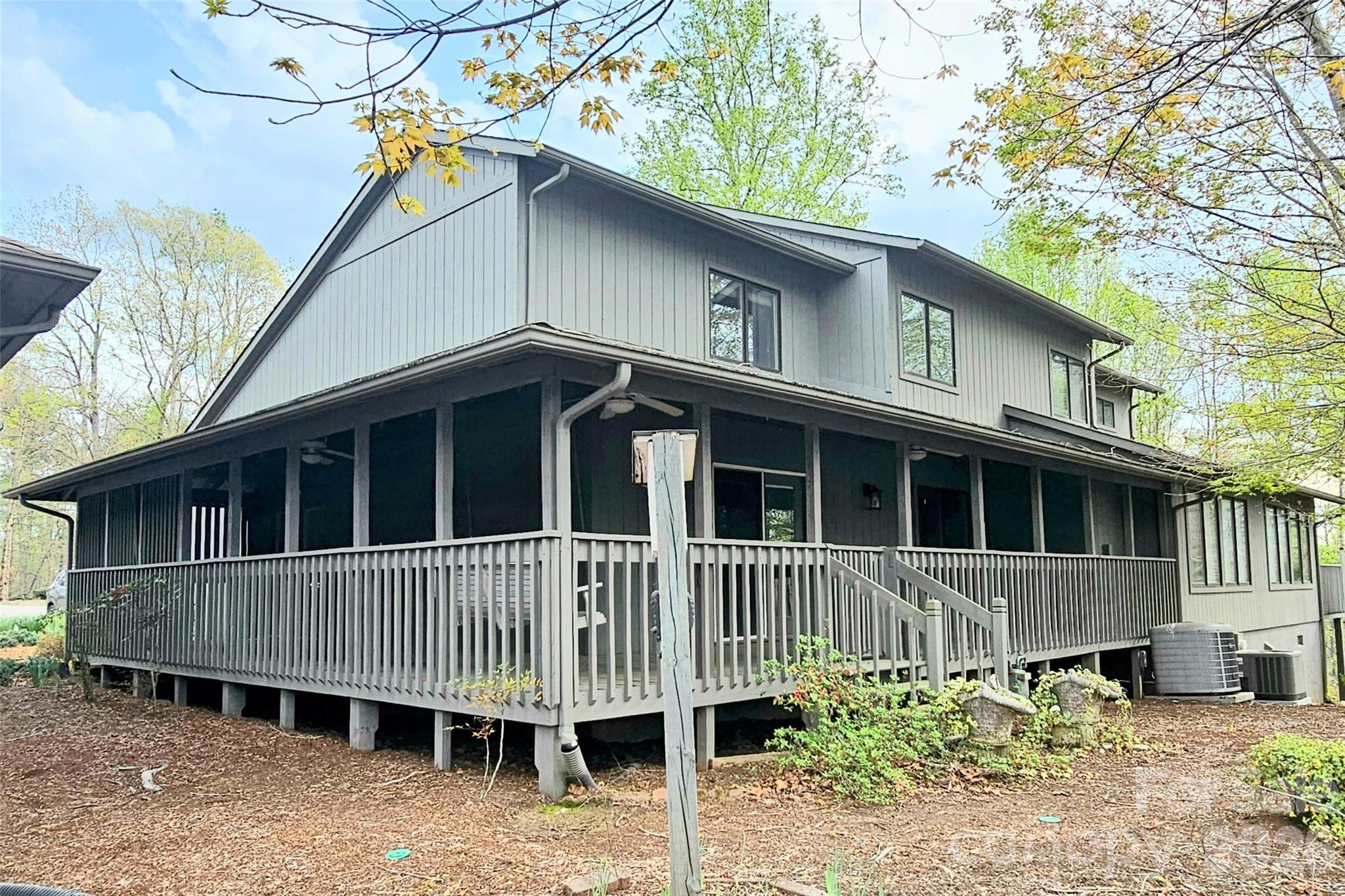 703 Independence Trail Property Photo 4