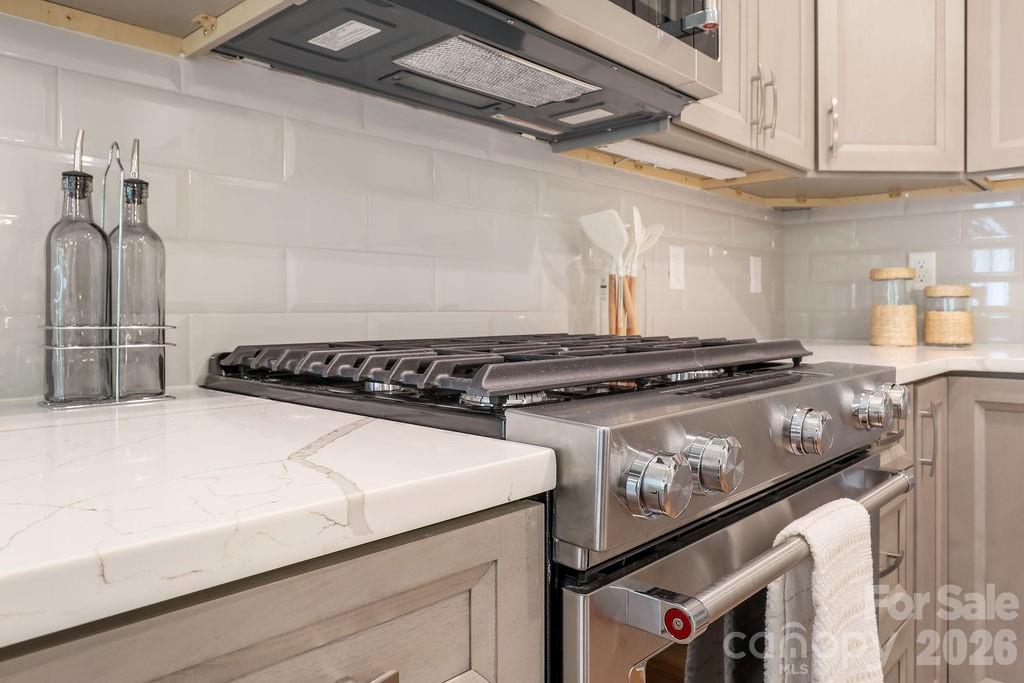 19 Craftsman Overlook Ridge Property Photo 8