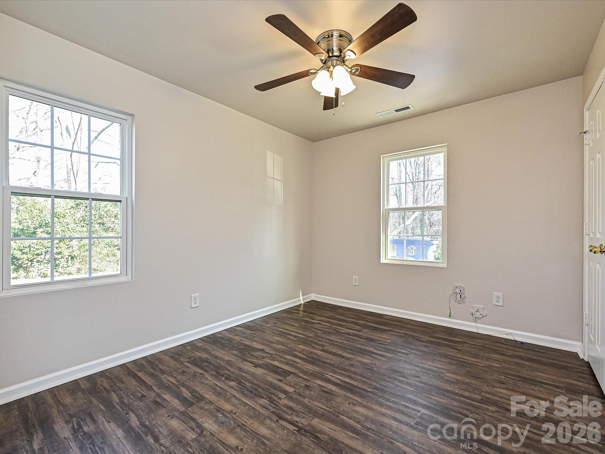 362 E Mills Avenue Property Photo 4