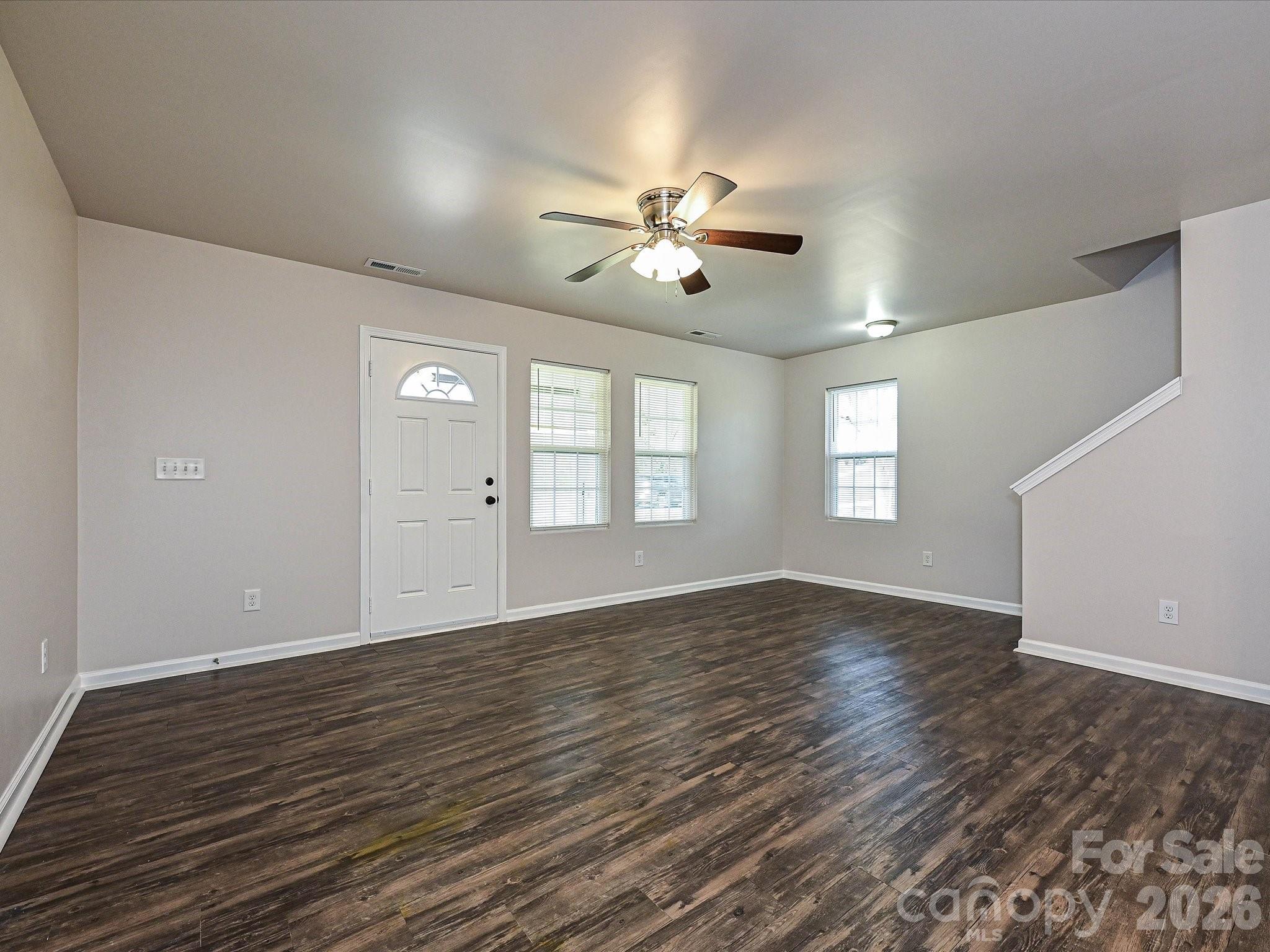 362 E Mills Avenue Property Photo 5
