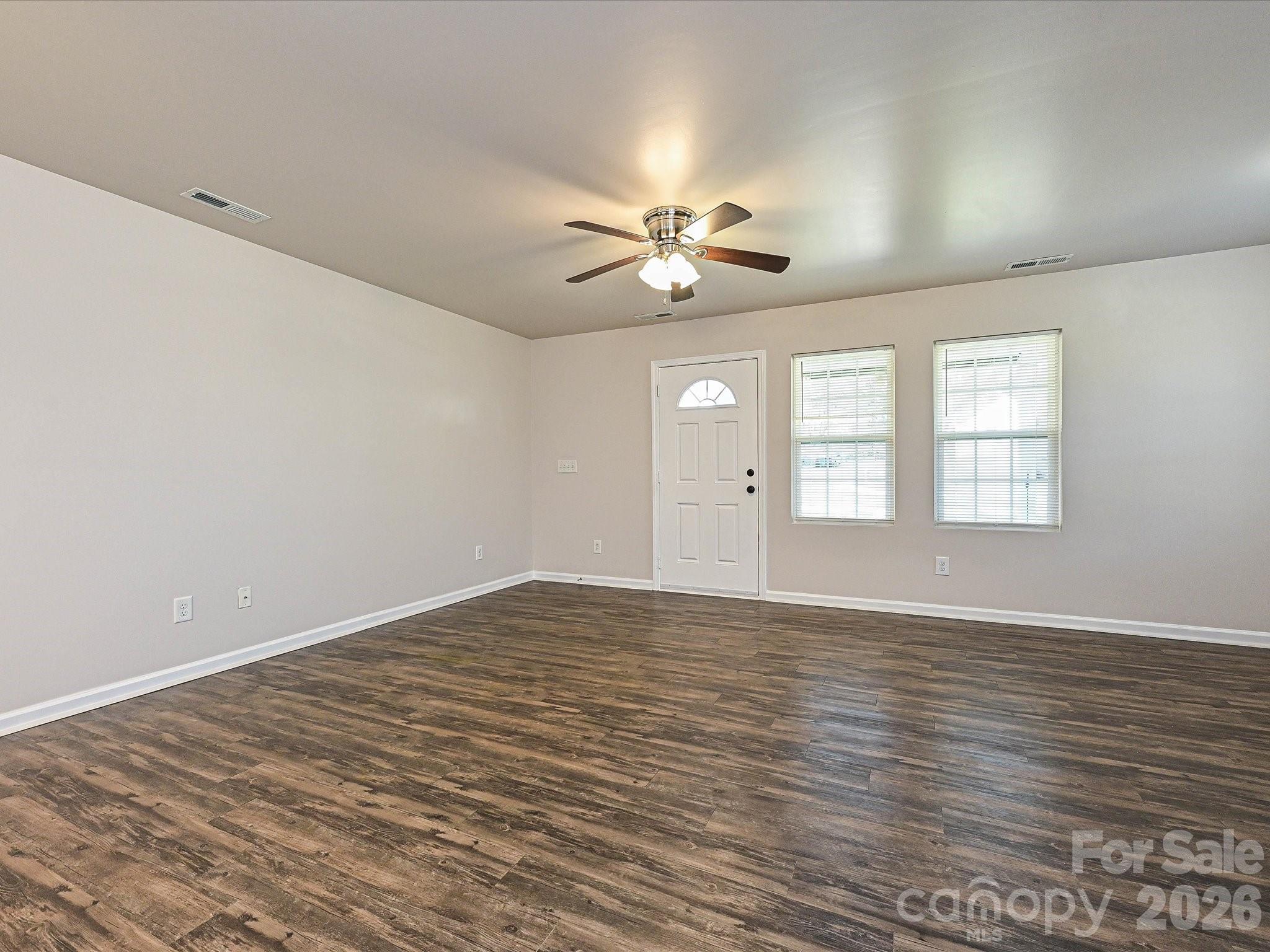 362 E Mills Avenue Property Photo 6