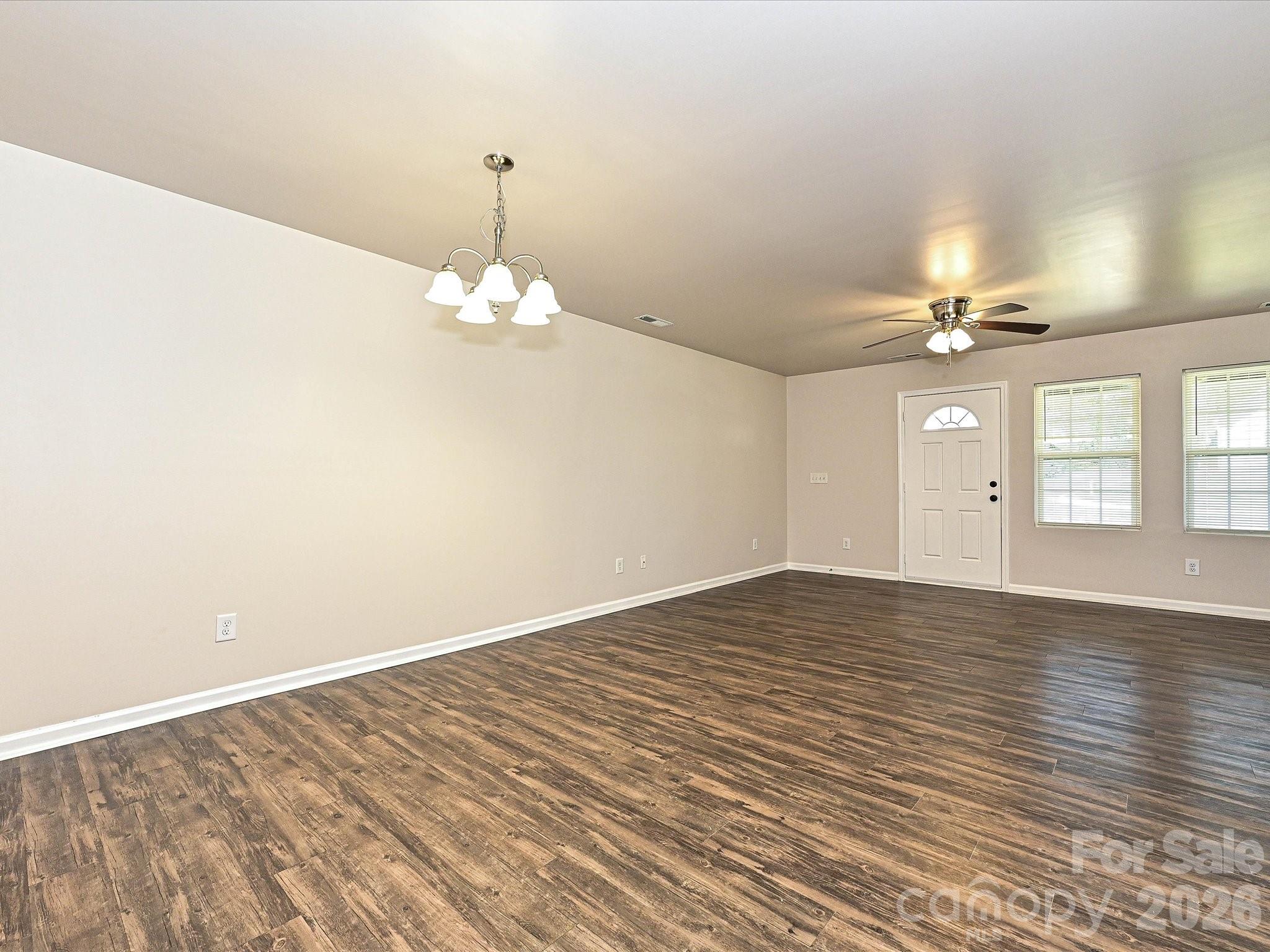 362 E Mills Avenue Property Photo 7