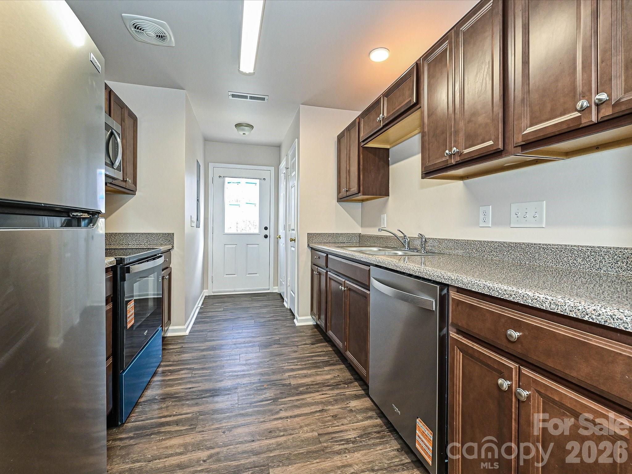 362 E Mills Avenue Property Photo 10