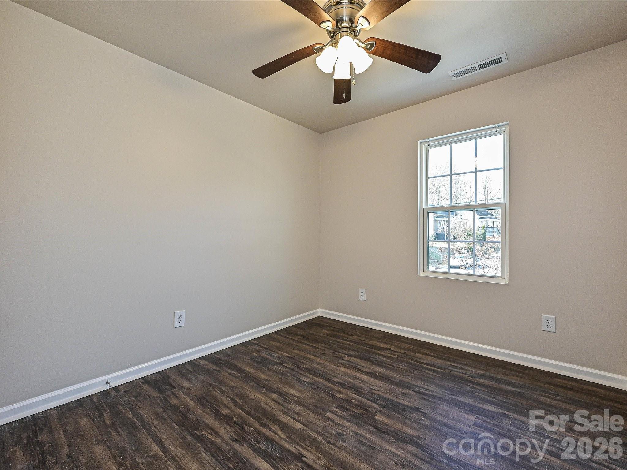 362 E Mills Avenue Property Photo 15