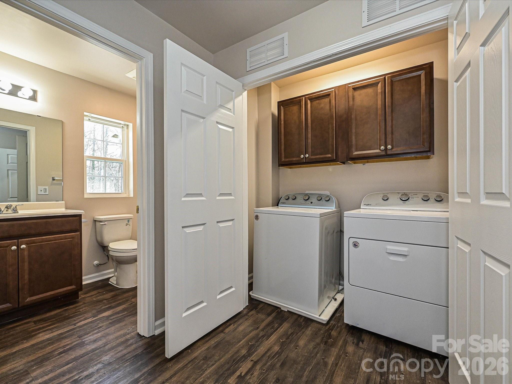 362 E Mills Avenue Property Photo 18