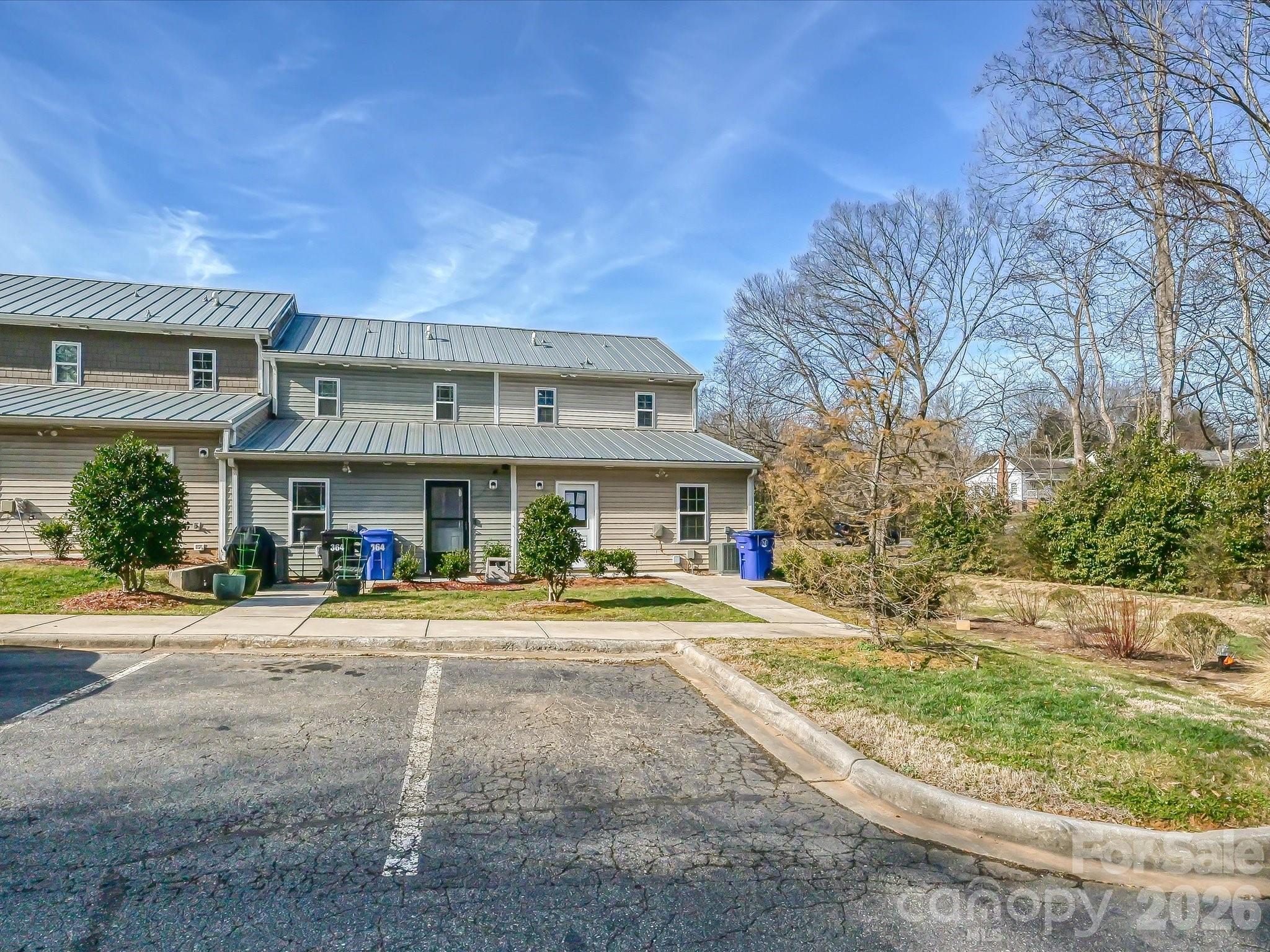 362 E Mills Avenue Property Photo 20