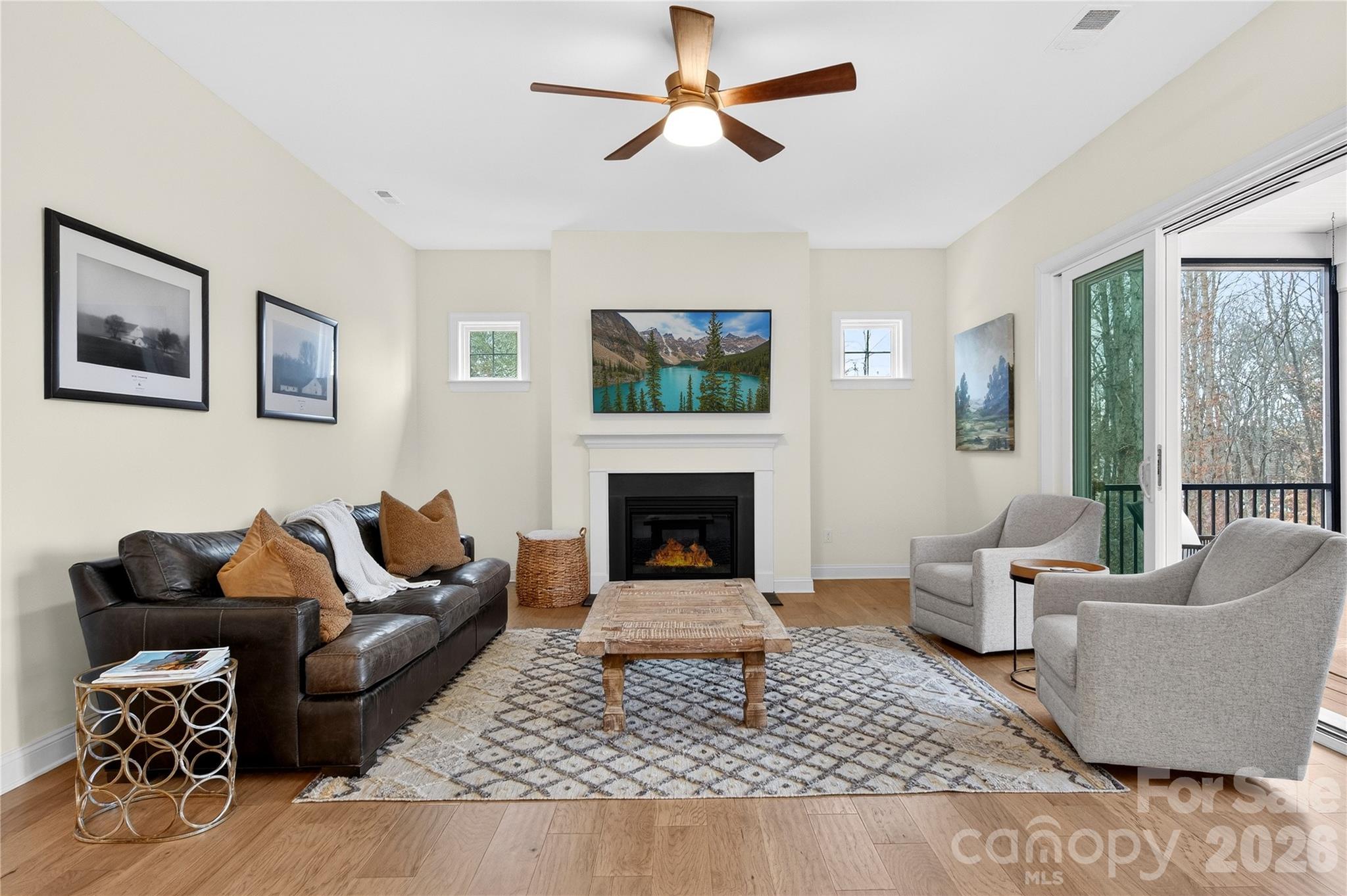 919 Tamary Way Property Photo 12