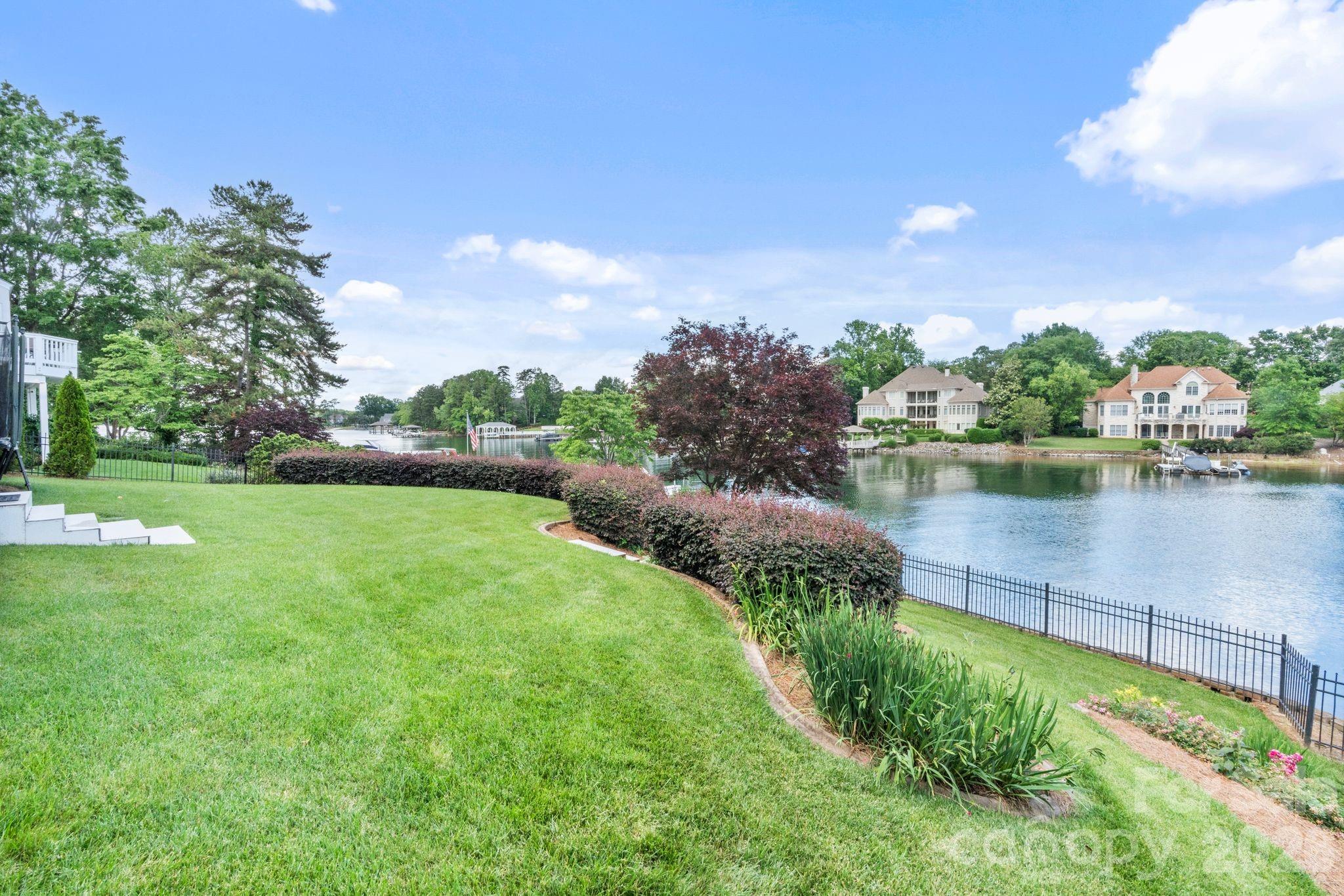 17825 Spinnakers Reach Drive Property Photo 46