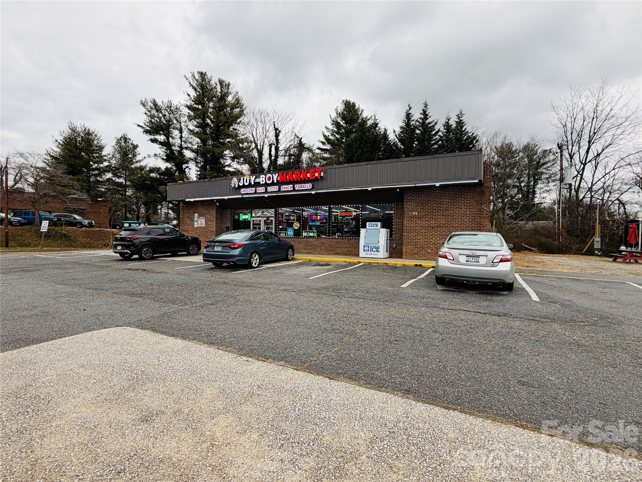 2020 Asheville Highway Property Photo 2