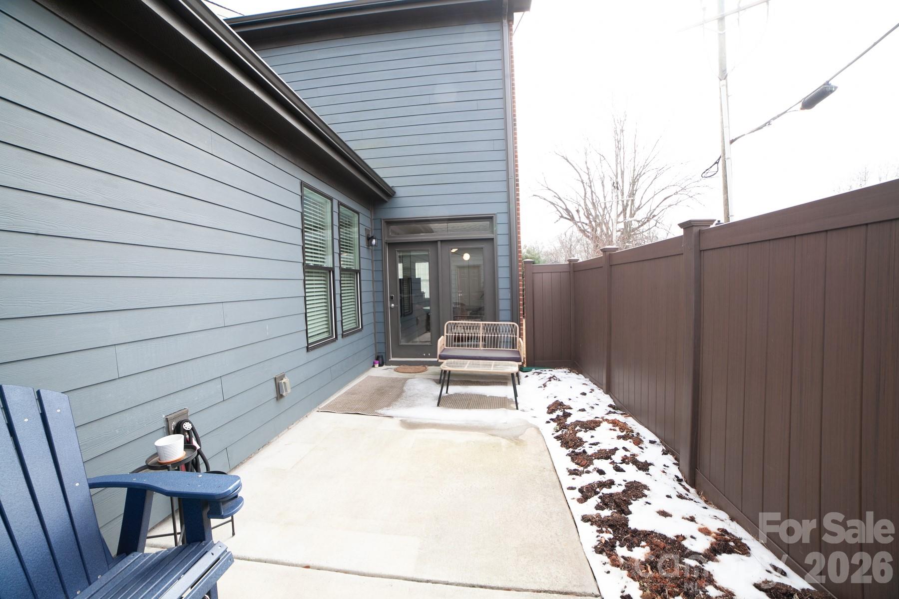 100 Linestowe Drive Property Photo 13