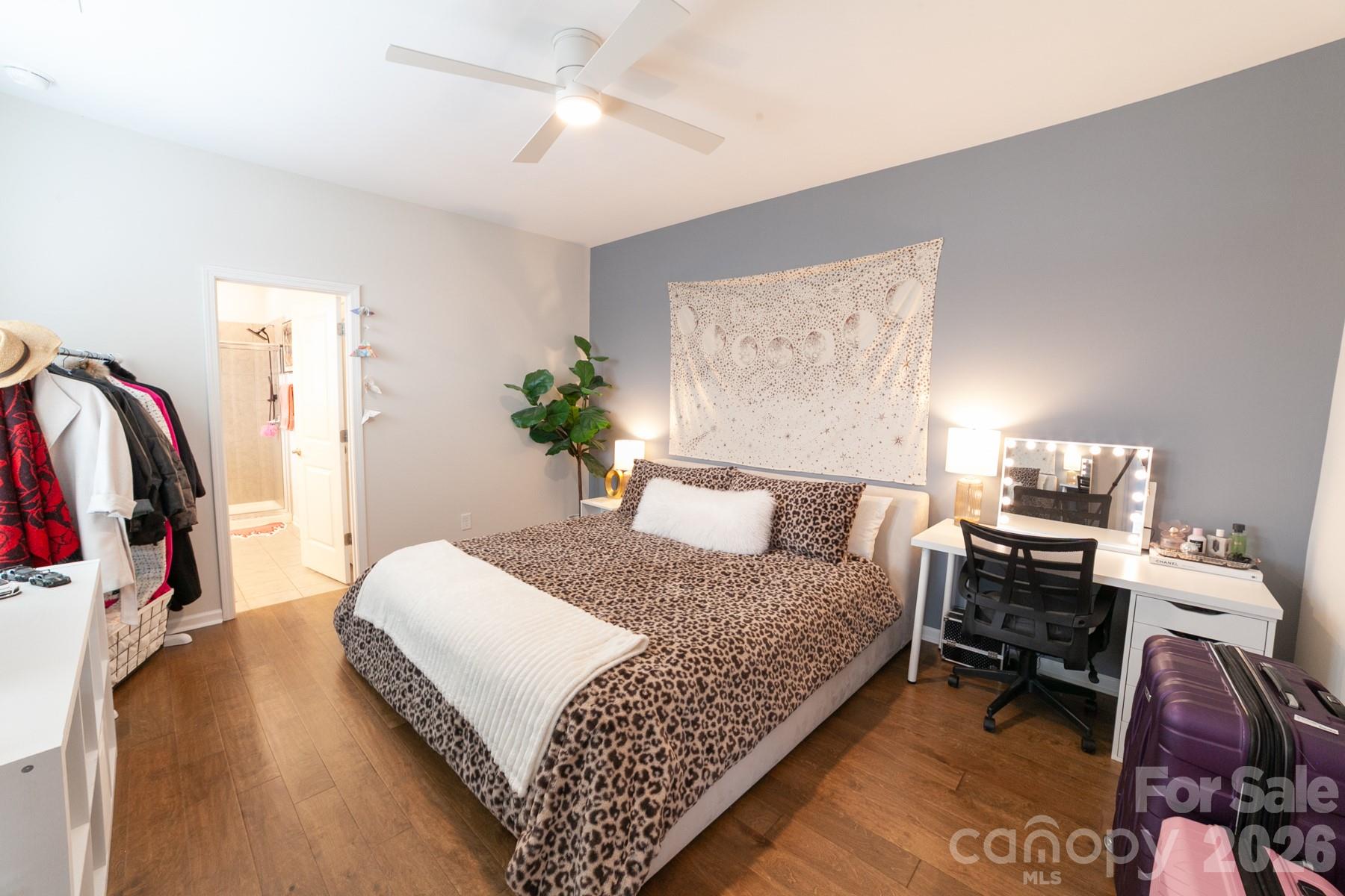 100 Linestowe Drive Property Photo 16