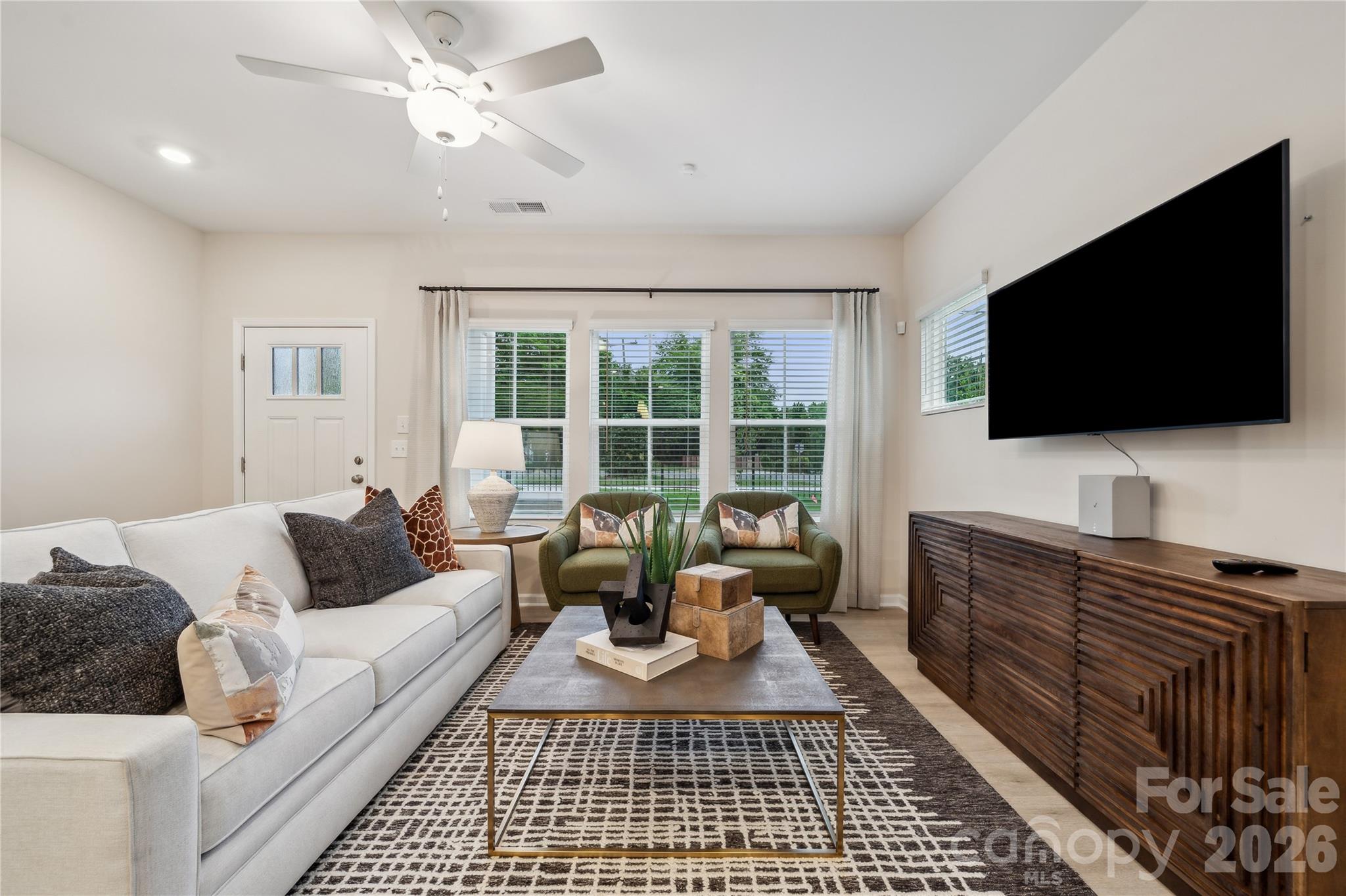 6514 Harlech Street Property Photo 8