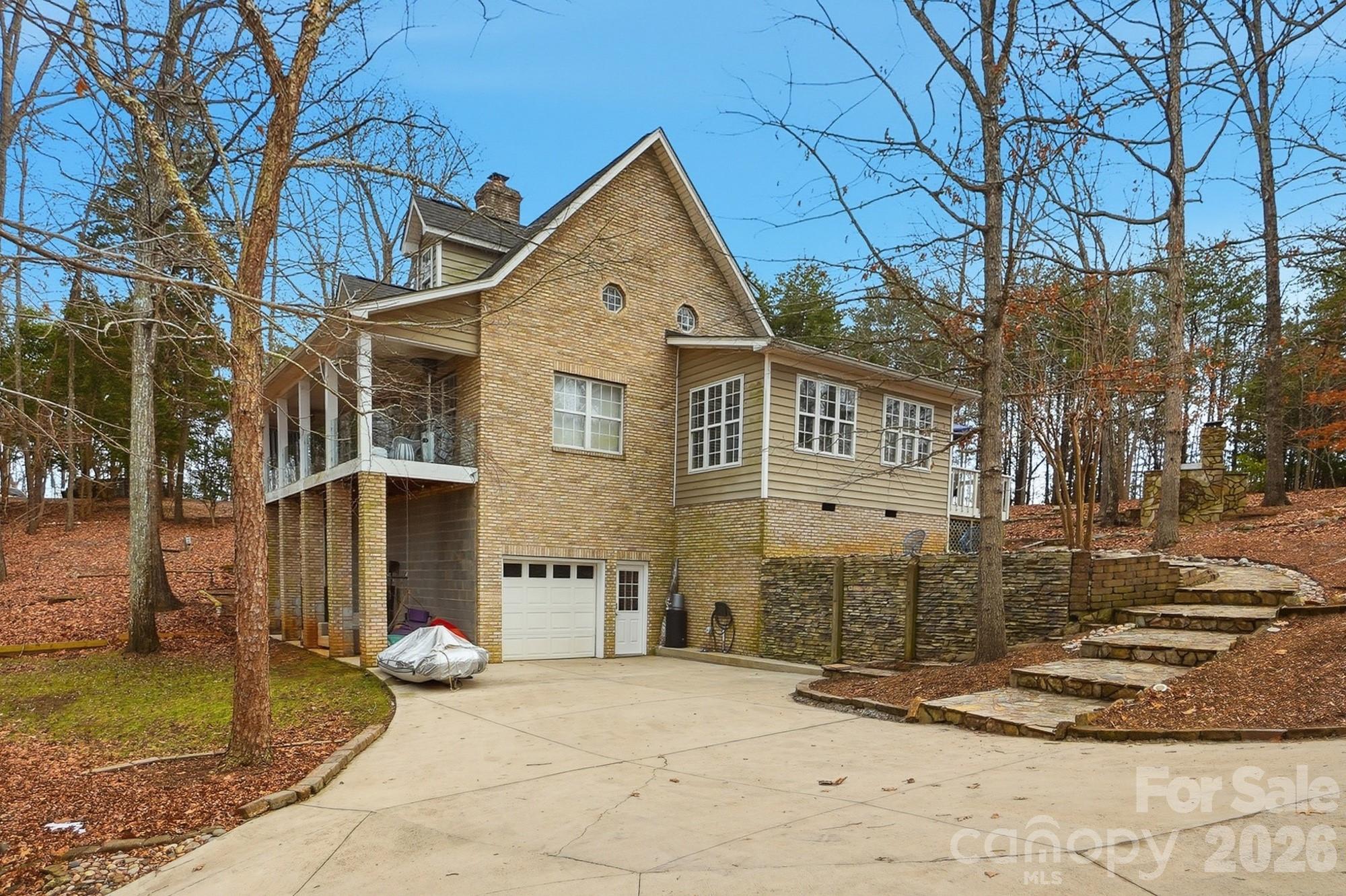 4737 Betty Davis Drive Property Photo 6