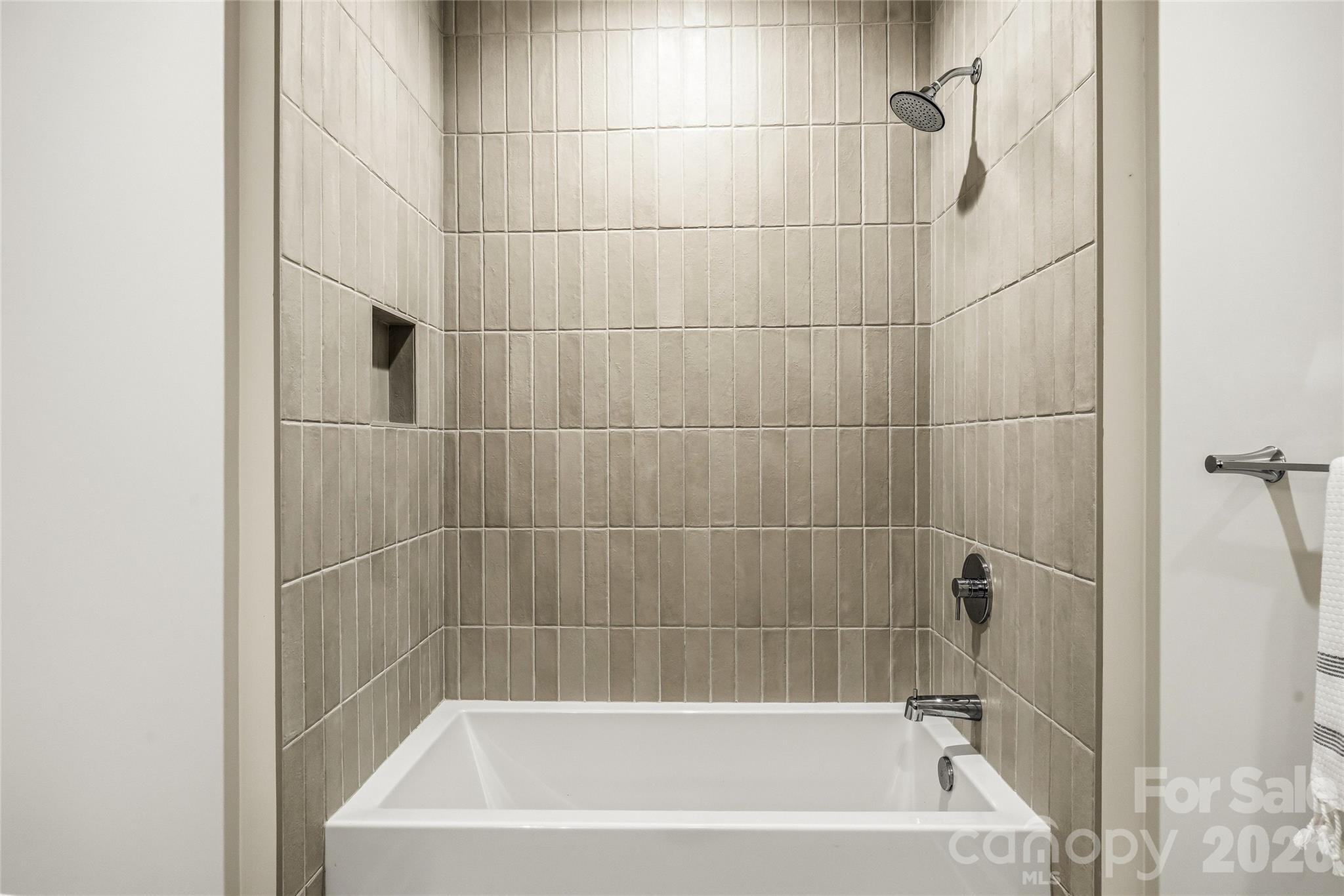 162 Riverbend Forest Drive Property Photo 33