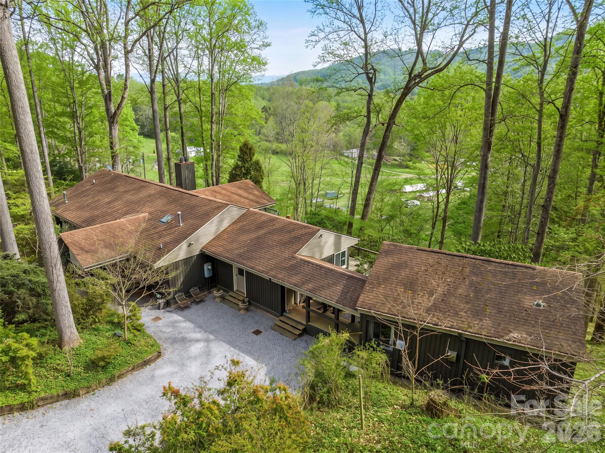 198 Brooks Branch Road Property Photo 4