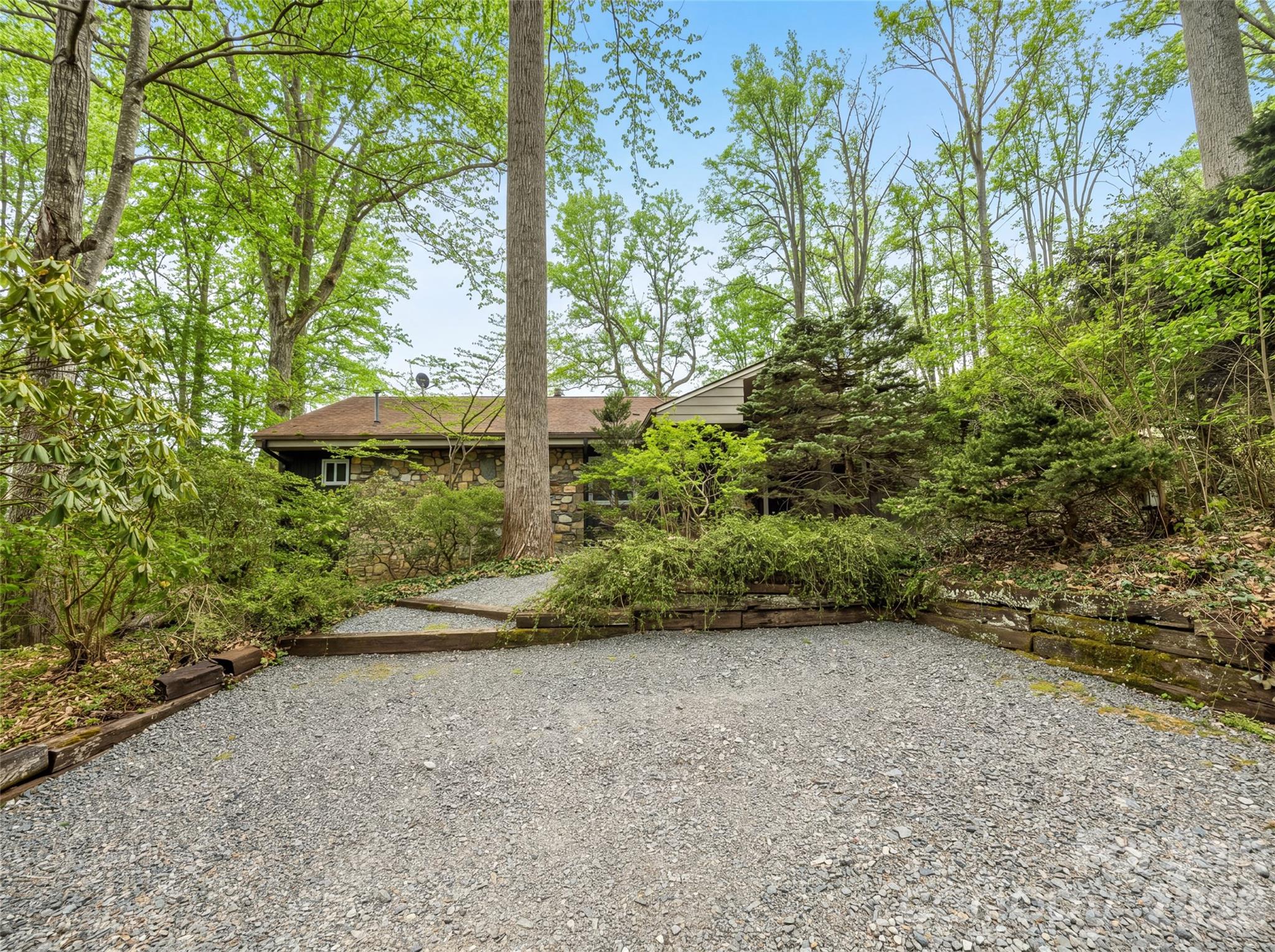 198 Brooks Branch Road Property Photo 5