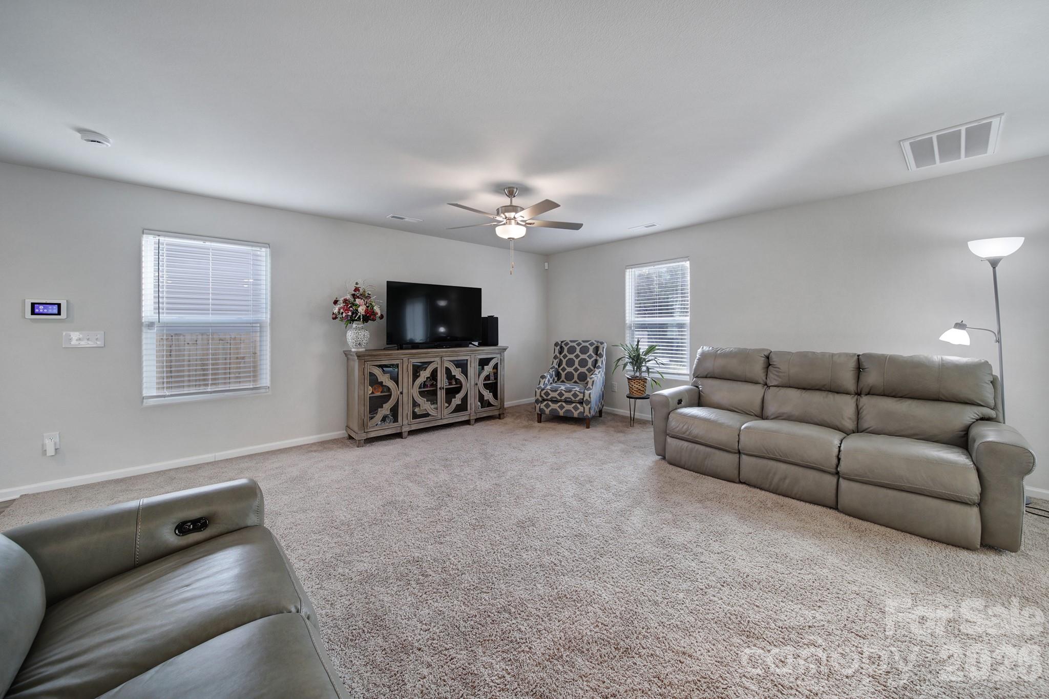 654 Lancelot Drive Property Photo 6