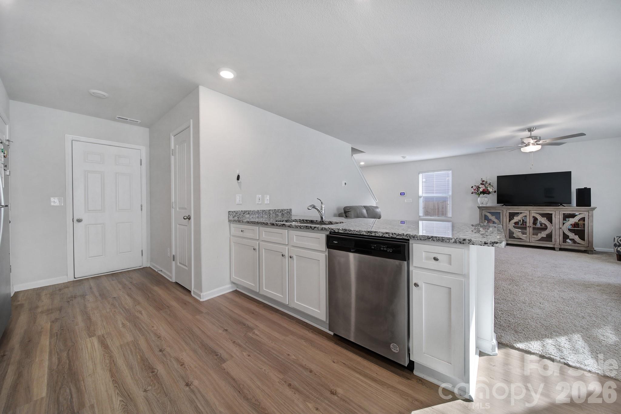654 Lancelot Drive Property Photo 13