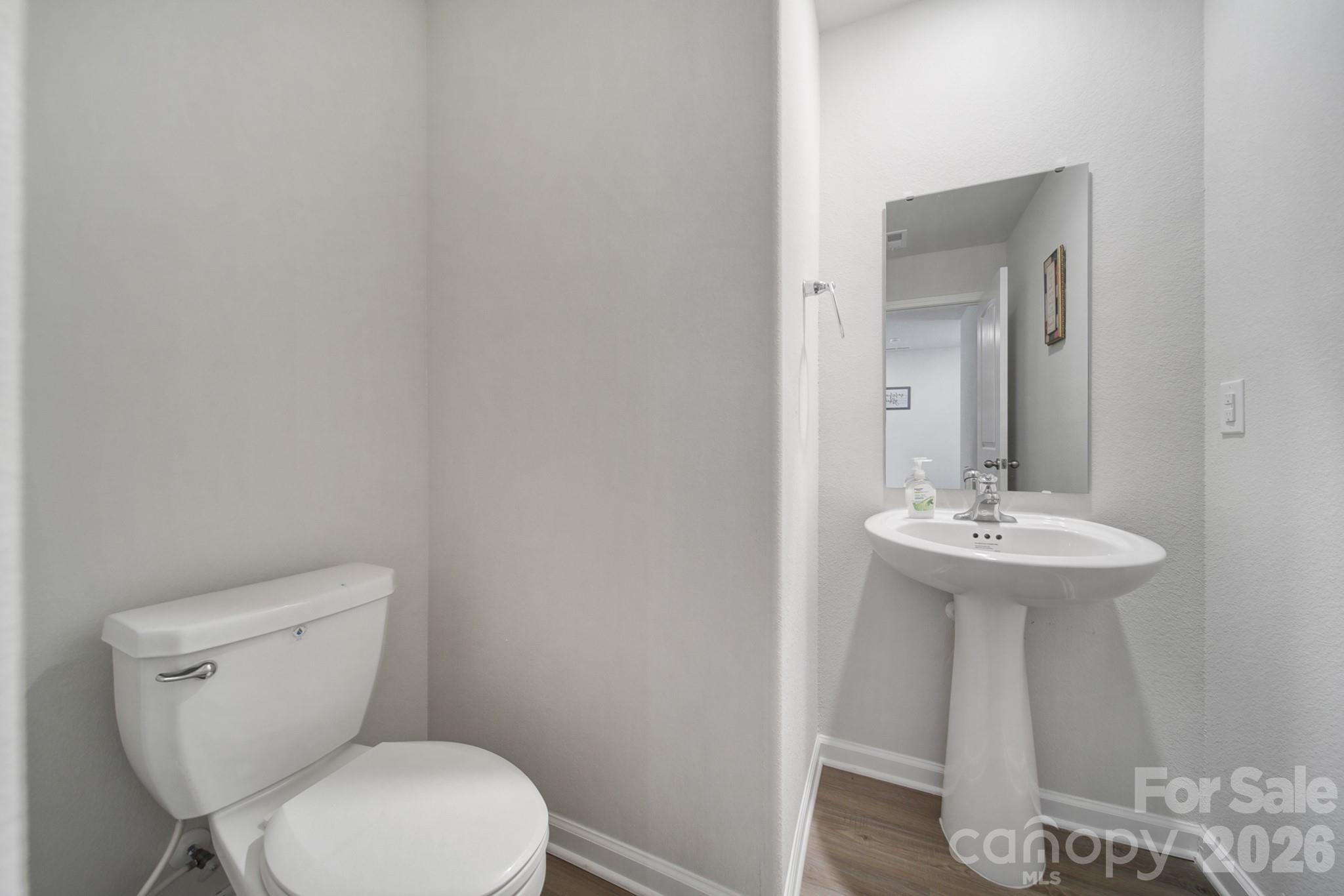 654 Lancelot Drive Property Photo 14