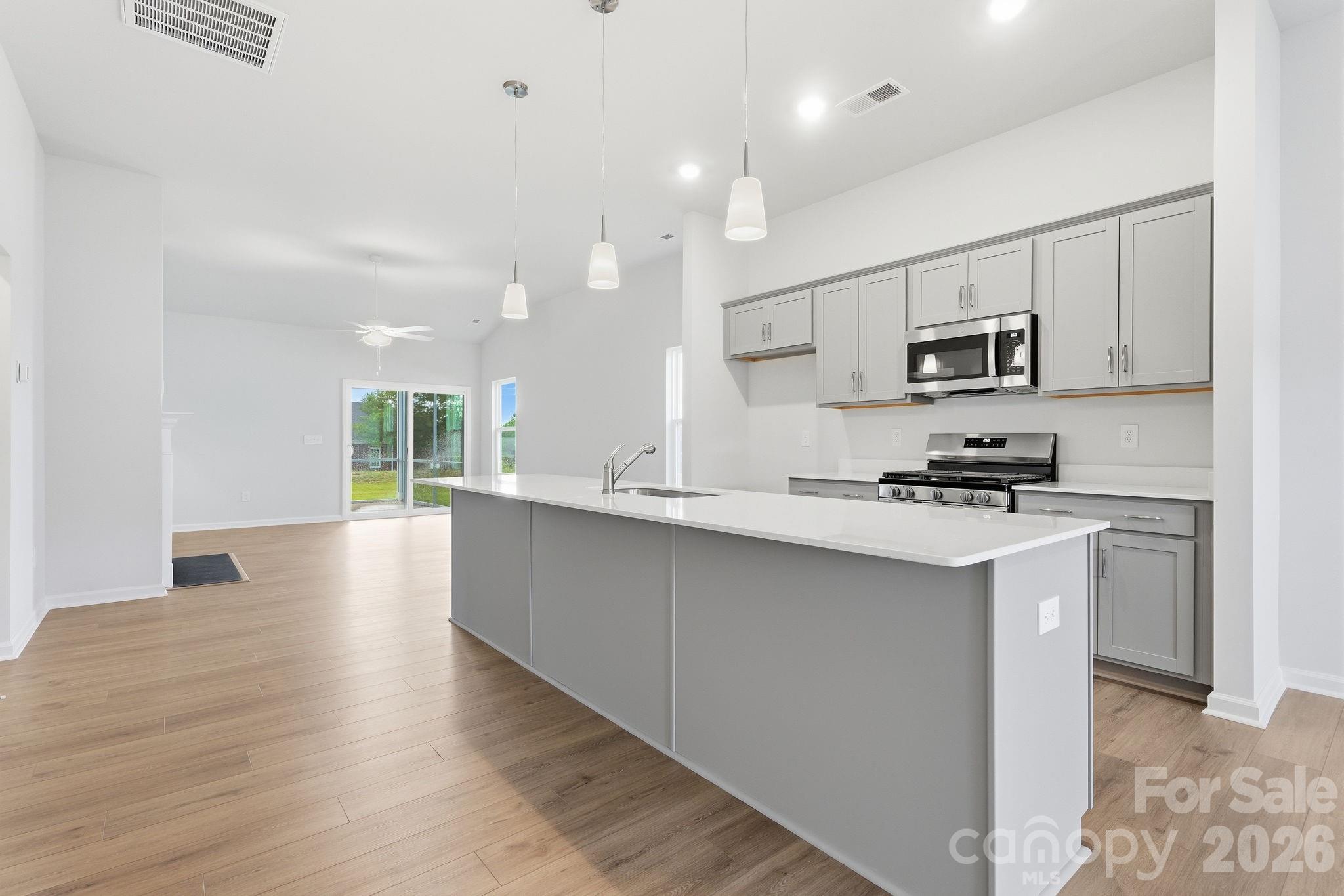 205 Rodeo Drive 03 Property Photo 3