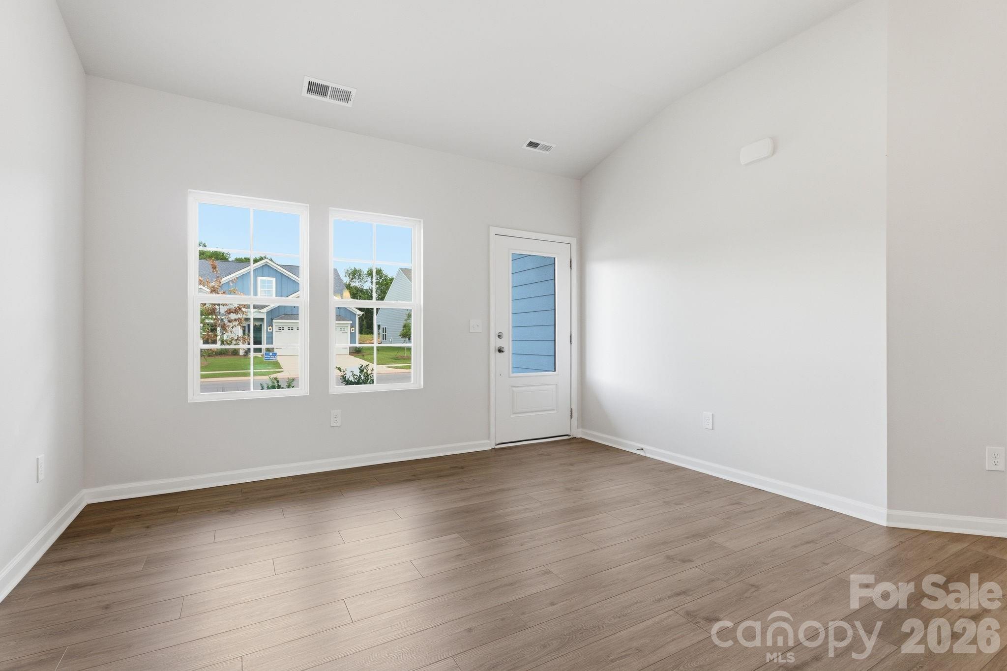 205 Rodeo Drive 03 Property Photo 12
