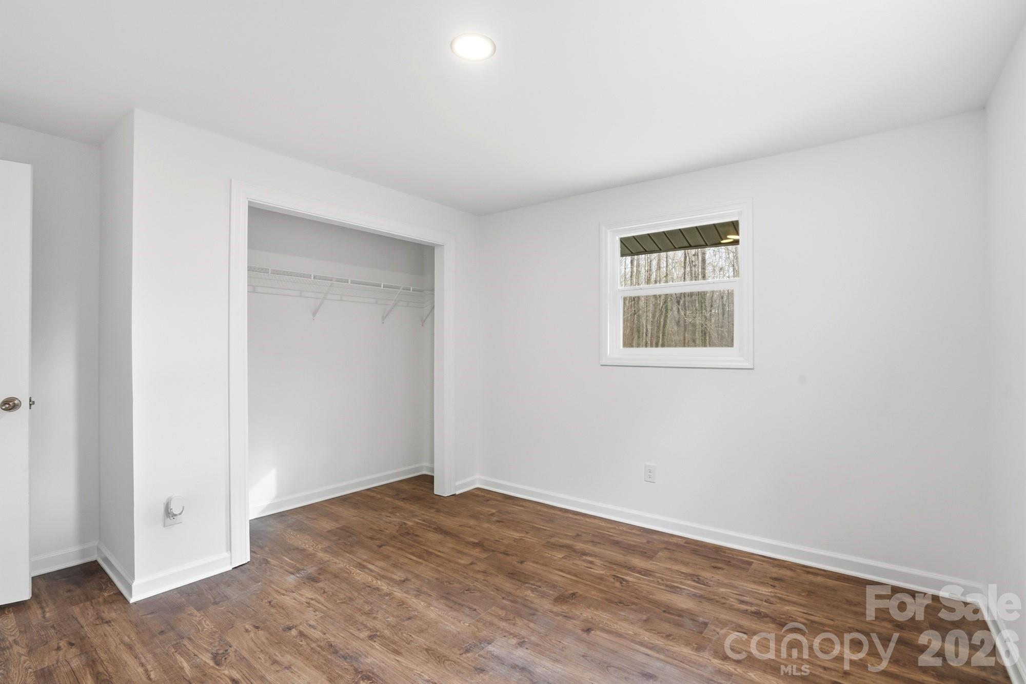 704 W Border Street Property Photo 35