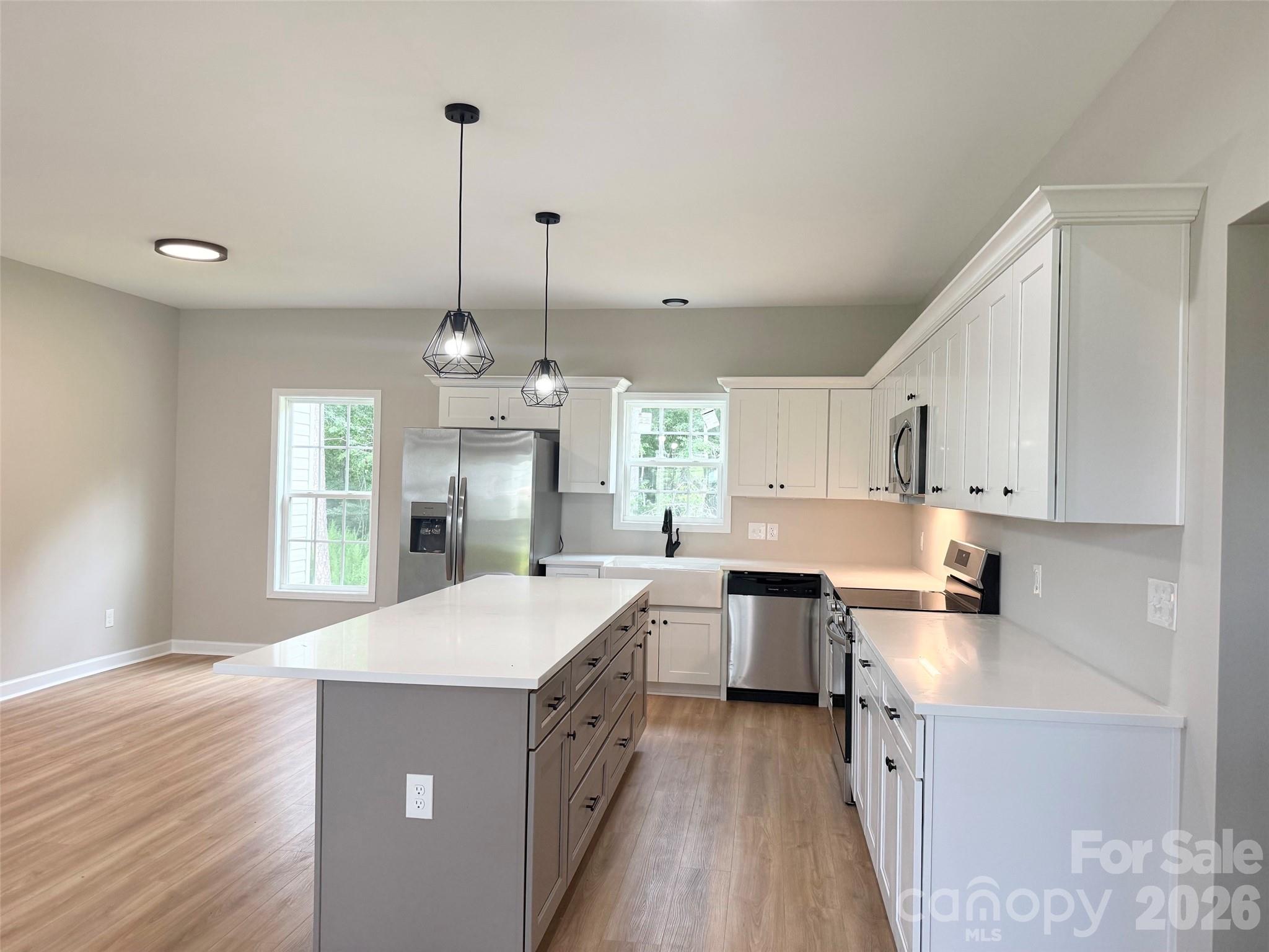 1186 Merribrook Lane Property Photo 7