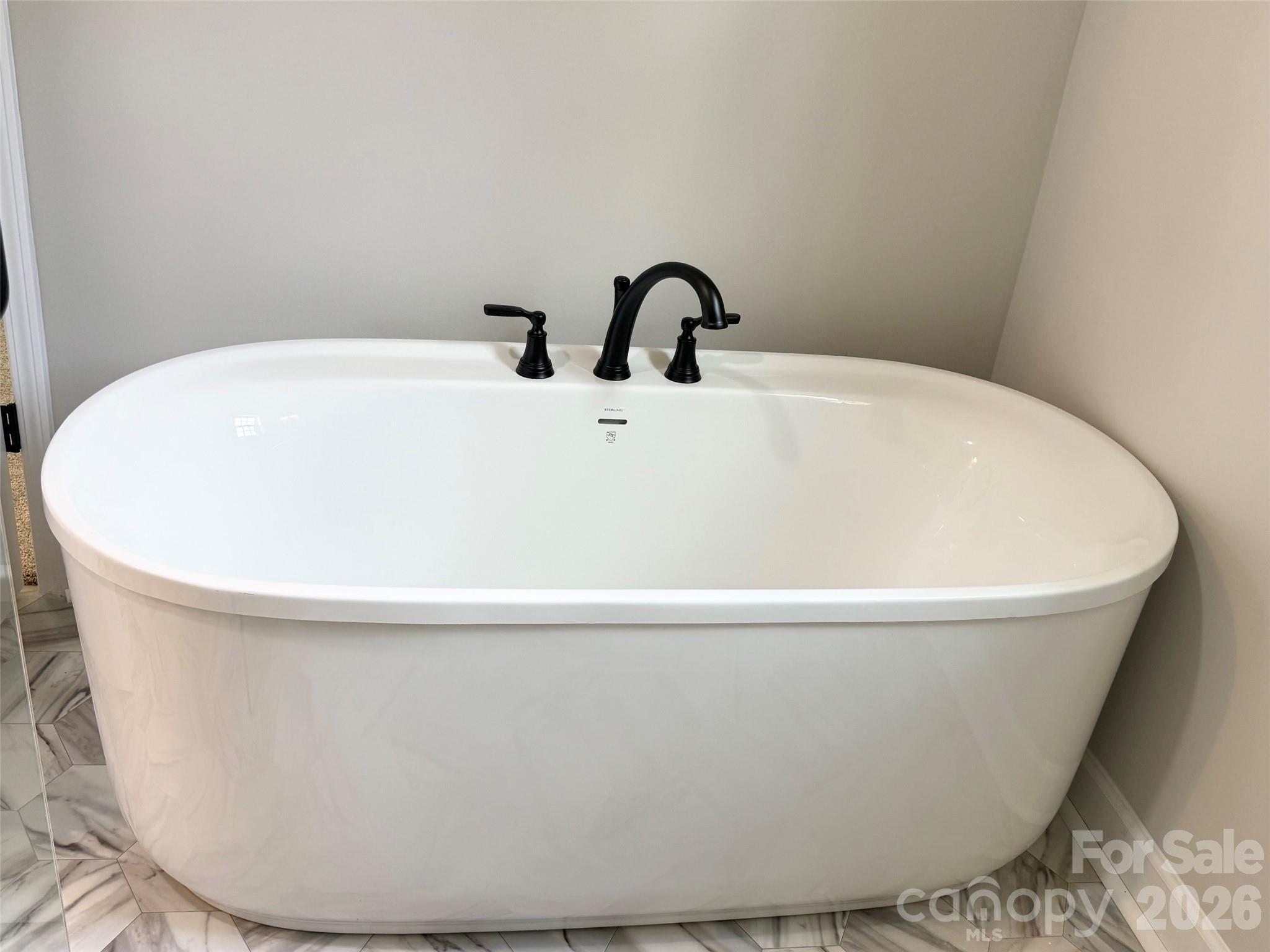 1186 Merribrook Lane Property Photo 11