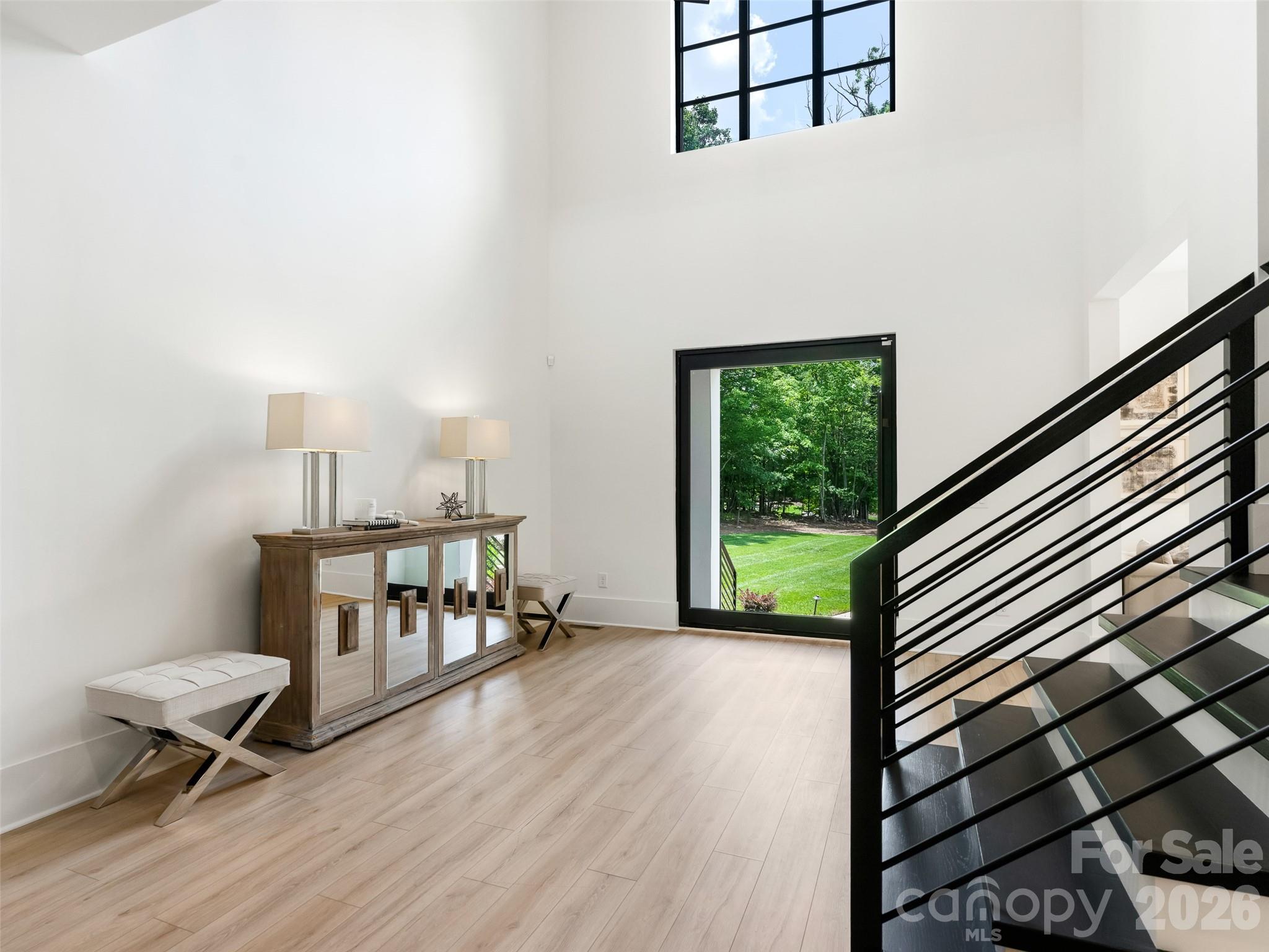 6017 Oxfordshire Road Property Photo 4