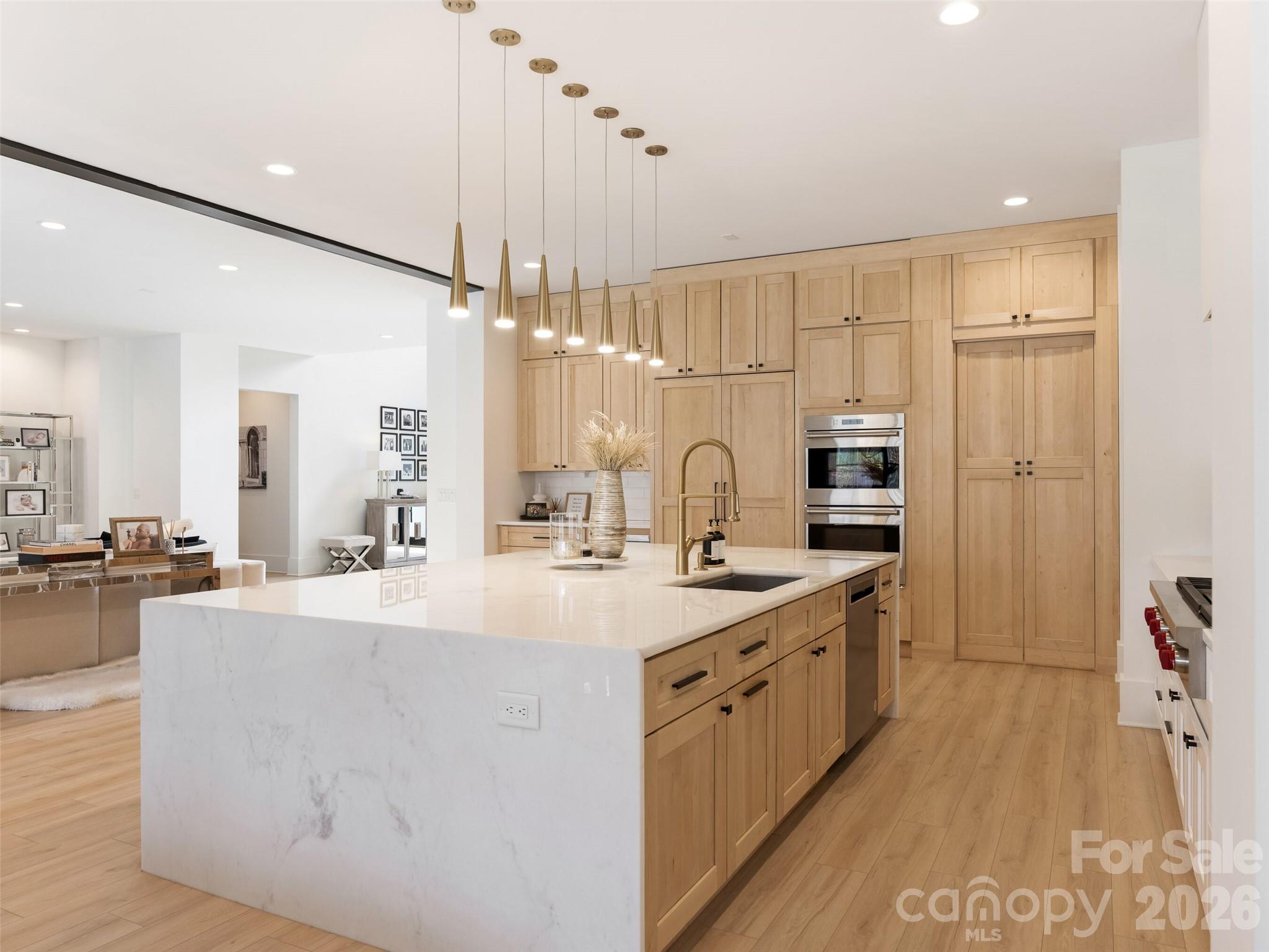 6017 Oxfordshire Road Property Photo 10