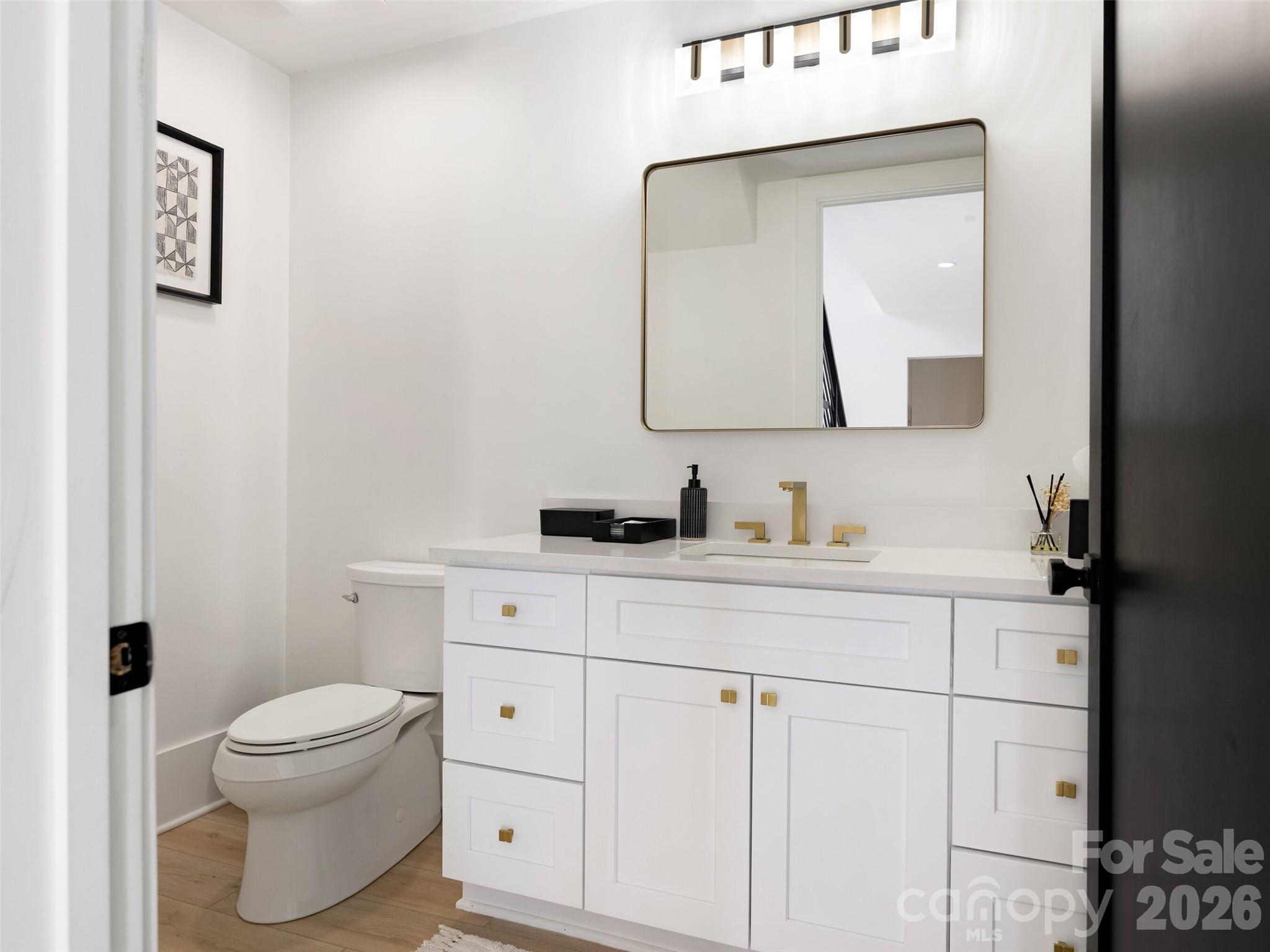 6017 Oxfordshire Road Property Photo 27