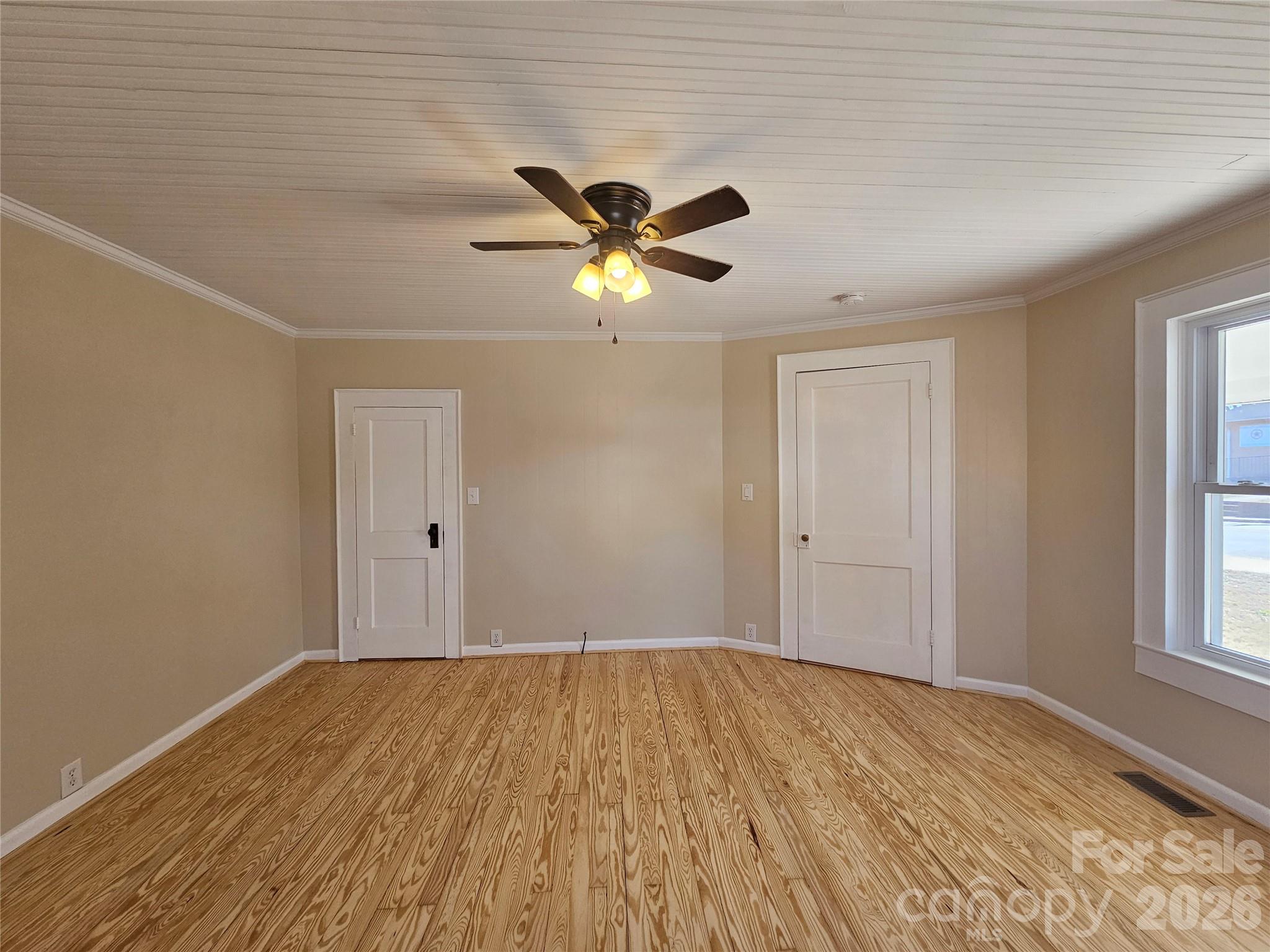 208 W Main Street Property Photo 16